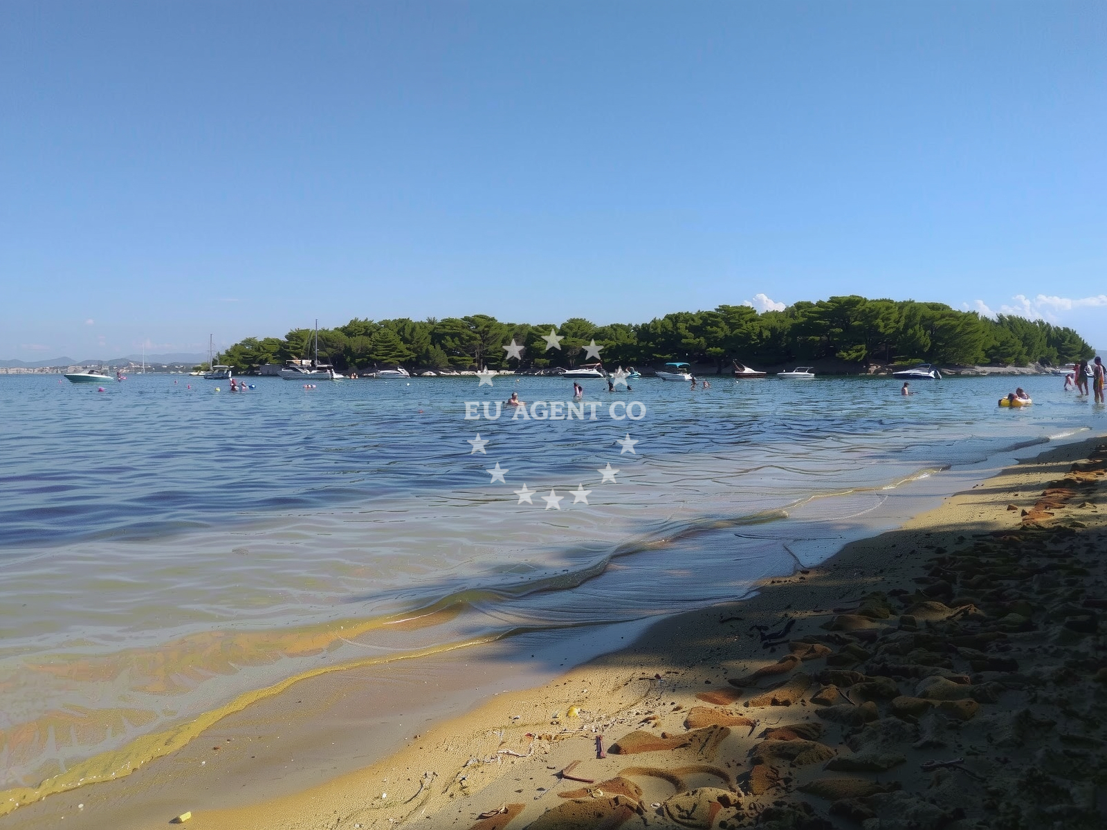 Shoreline and swimming area at Pakostane beach II in Ul. kardinala dr. A. Stepinca 56B 68, Pakoštane