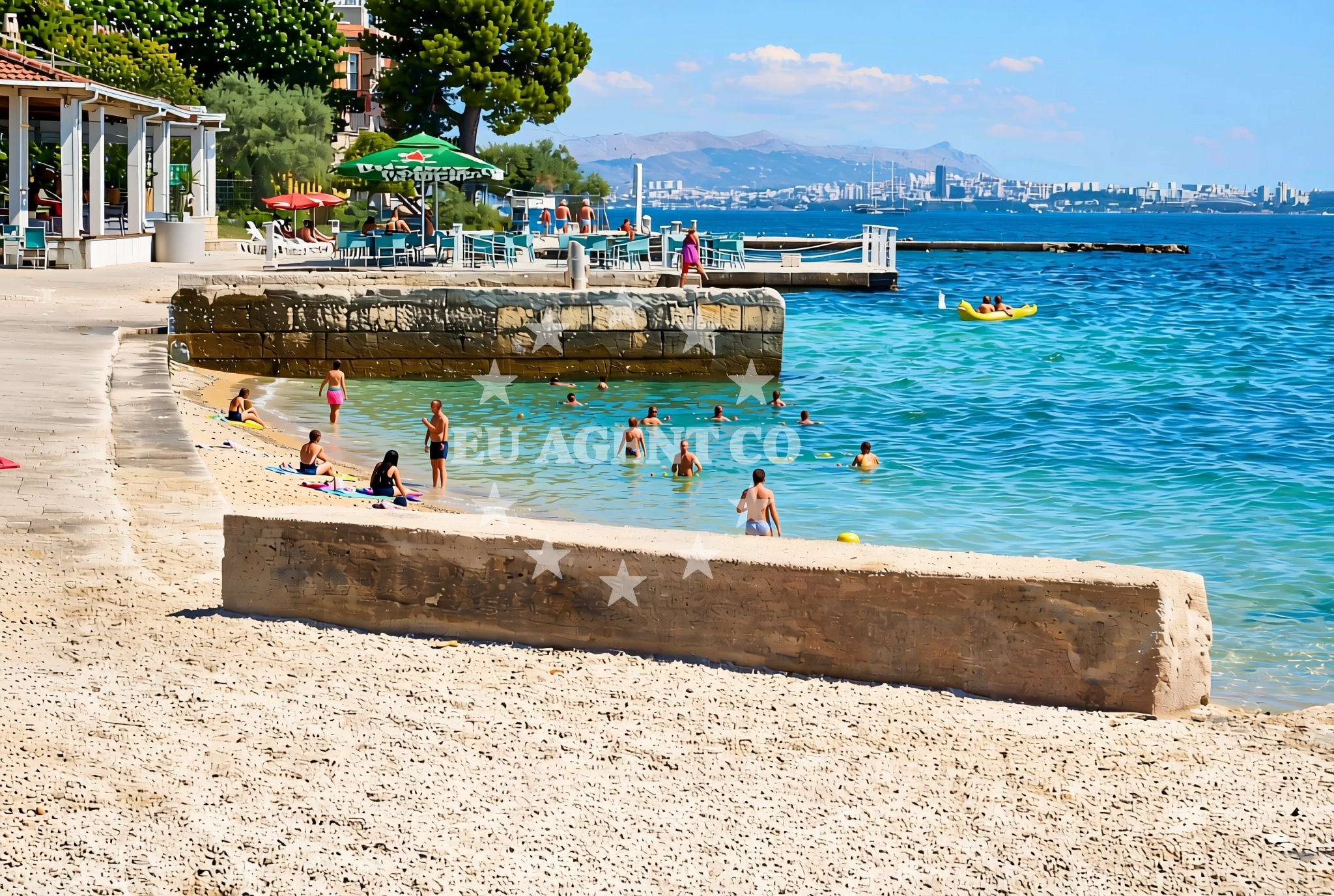 Overview of Palace, Kaštel Stari Beach in Palace
