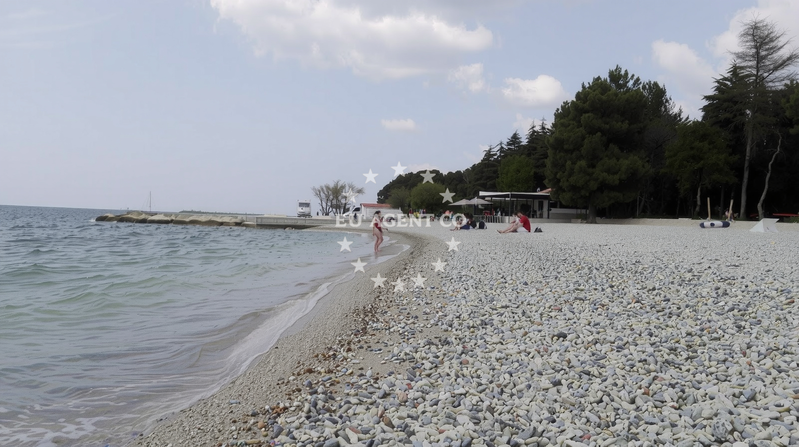 Additional view of Parentino beach