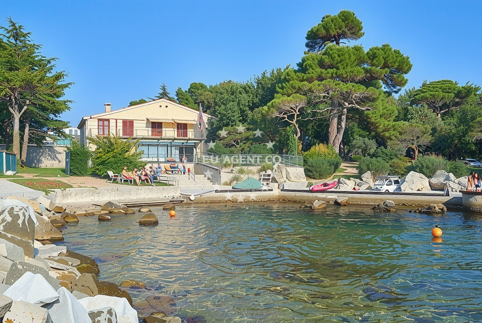 Additional view of Parentino beach