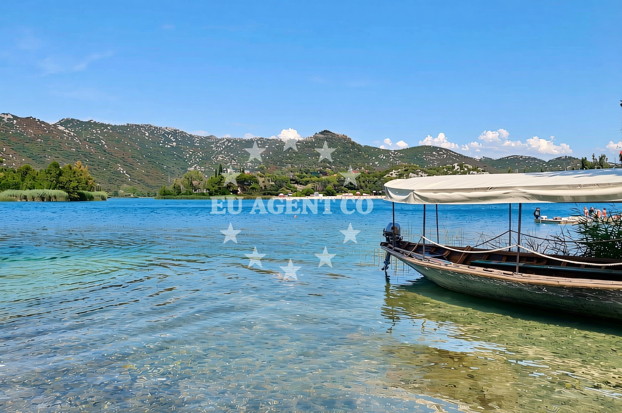 Beach facilities and surroundings at Parić, Baćina Beach in Parić