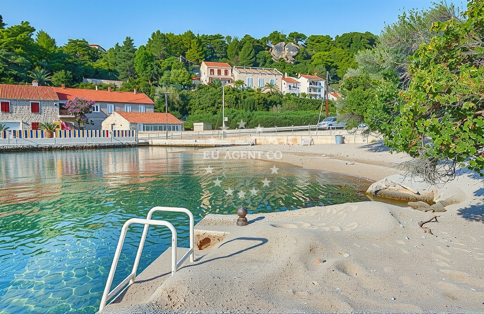 Sea and coastal view of Park Brna beach in Brna 328, Smokvica