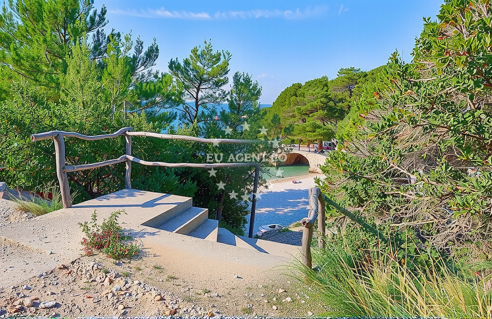 Additional view of Pascuka beach in Milna, Malo Grablje