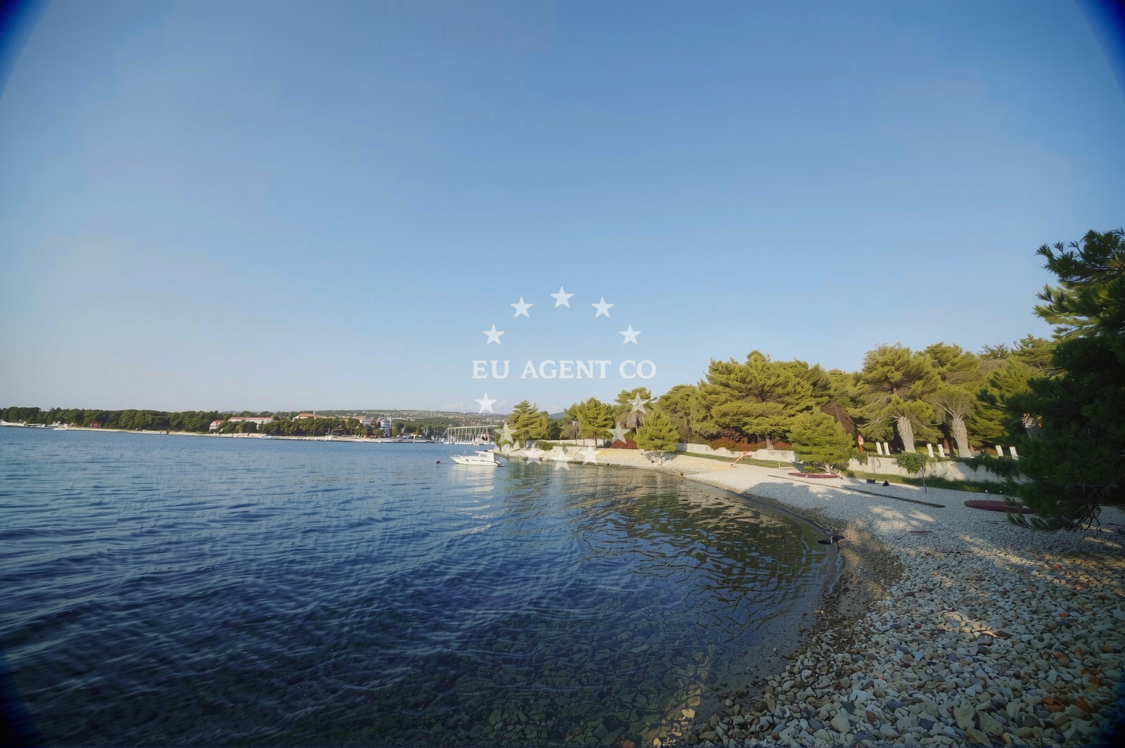 Sea and coastal view of Pasika beach in Mala Bijaka 19, 21405 Milna, Croatia., Milna