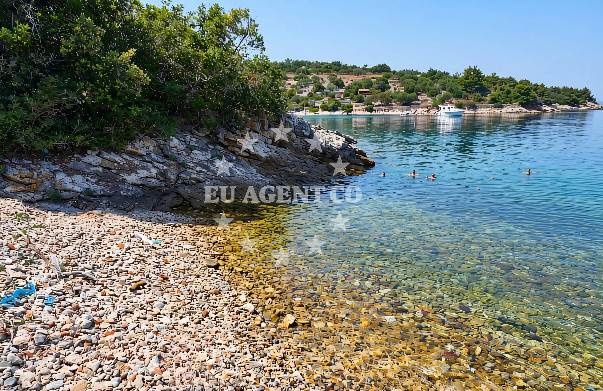 Additional view of Pavajsko 3, Rava (Rava) Beach in Pavajsko 3