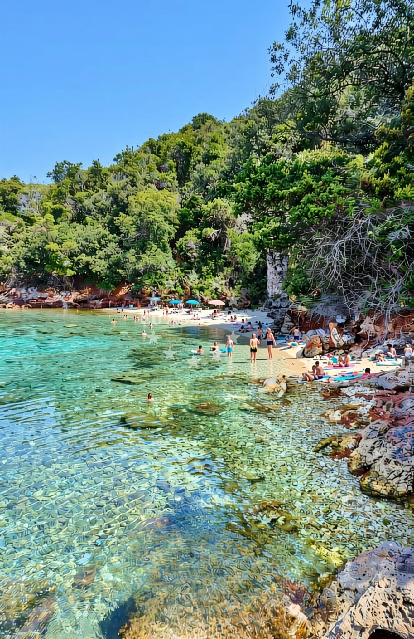 Shoreline and swimming area at Pavajsko 4, Rava (Rava) Beach in Pavajsko 4