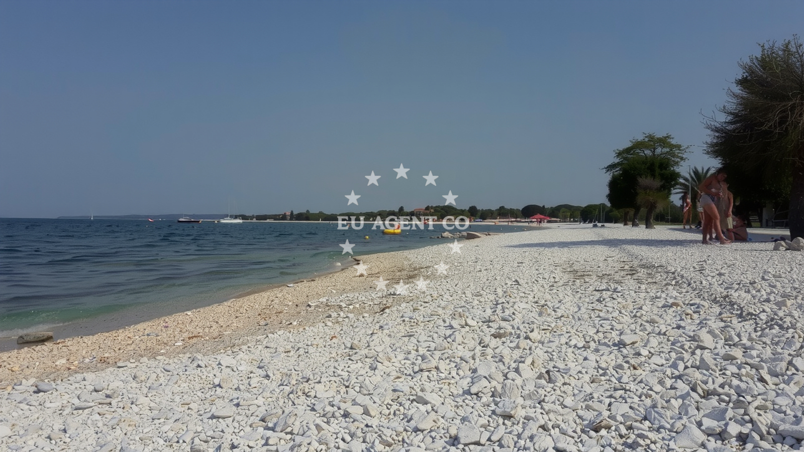 Additional view of Pebble beach in Peroj 1080, Peroj