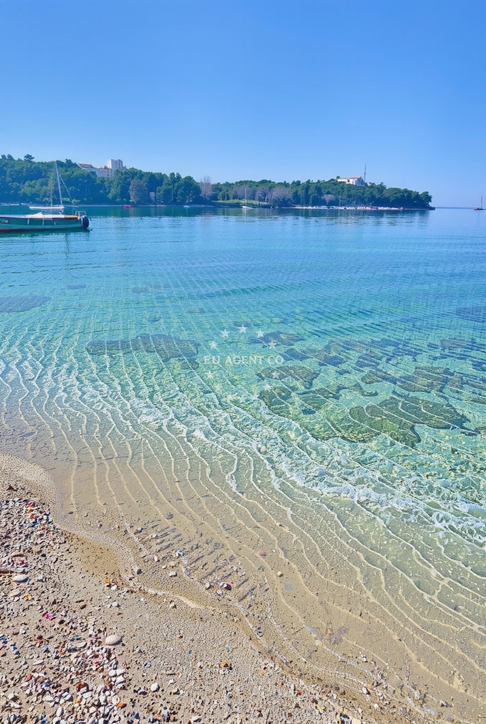 Additional view of Perentium beach in Zelena Laguna bb, Poreč