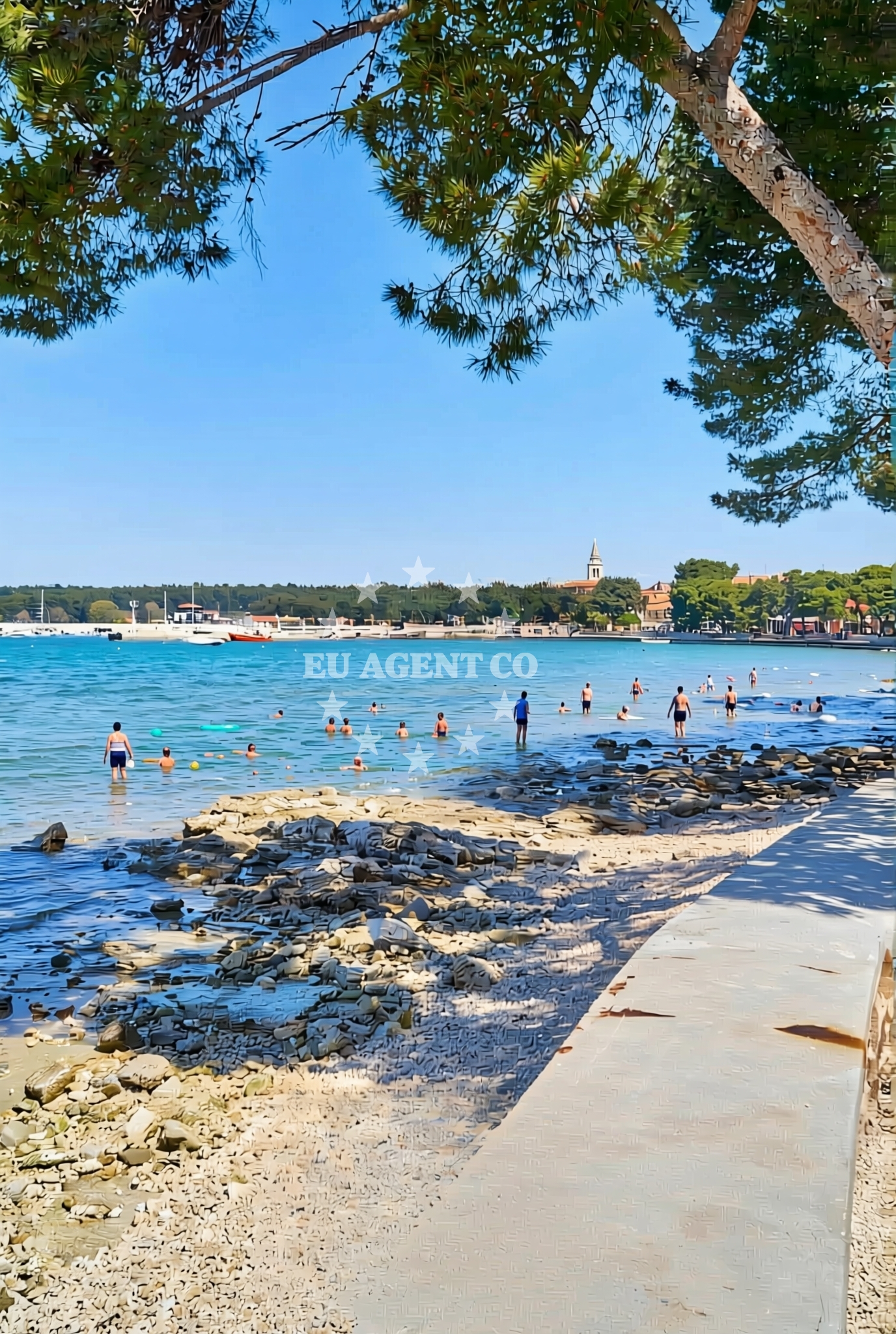 Beach facilities and surroundings at Perer (dog beach), Fažana Beach in Perer (plaža za pse)