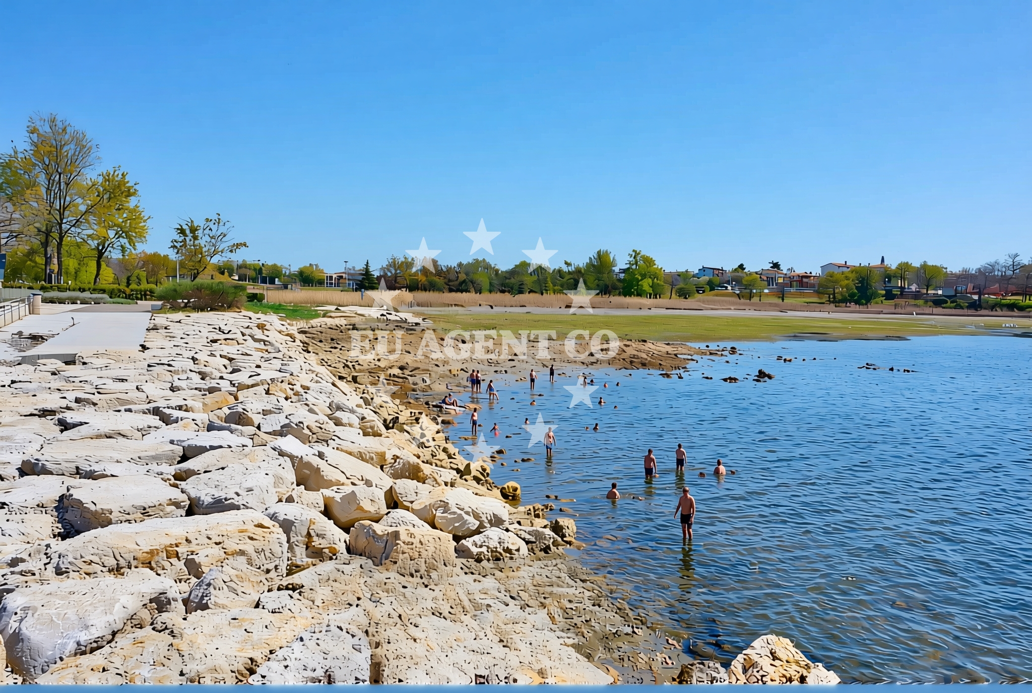 Shoreline and swimming area at Perila (dog beach), Funtana Beach in Perila (plaža za pse)