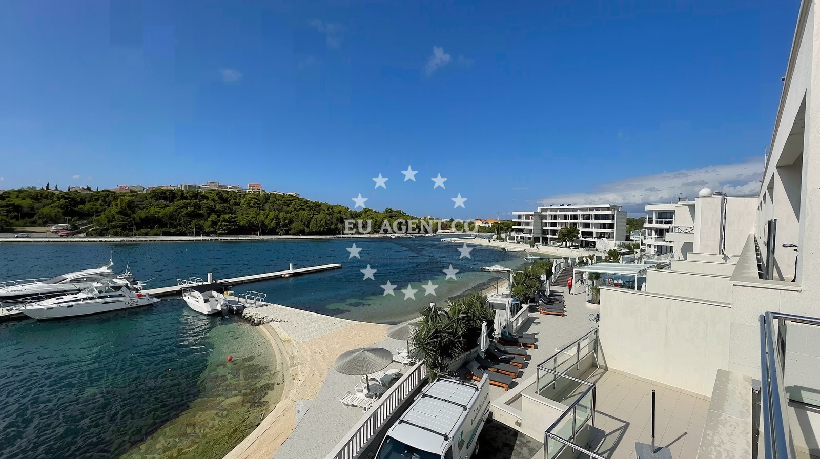 Additional view of Perla Beach