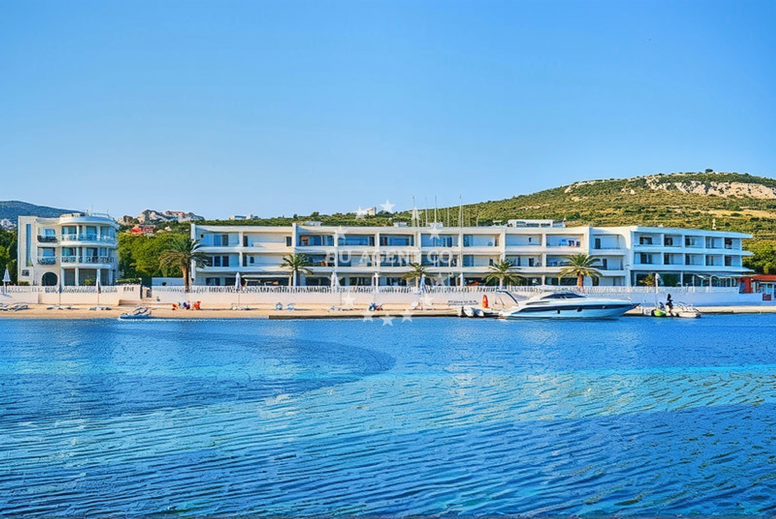 Additional view of Perla Beach