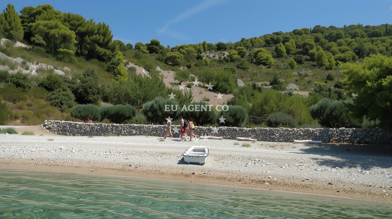 Beach facilities and surroundings at Perna beach in Ulica Kondijina Stroda 6, Komiža