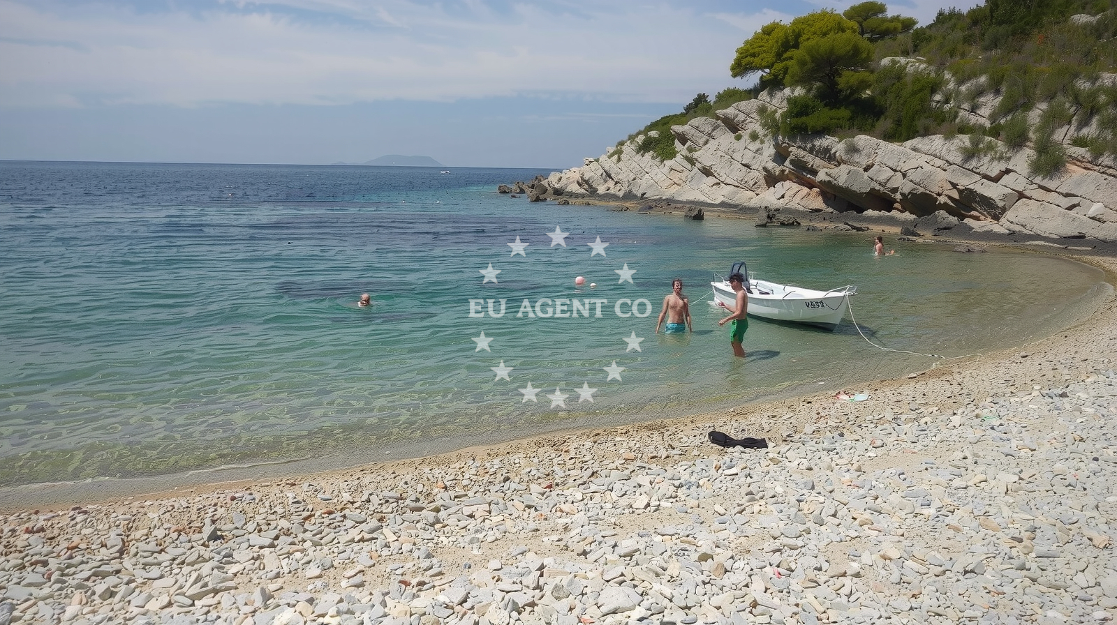 Additional view of Perna beach in Ulica Kondijina Stroda 6, Komiža
