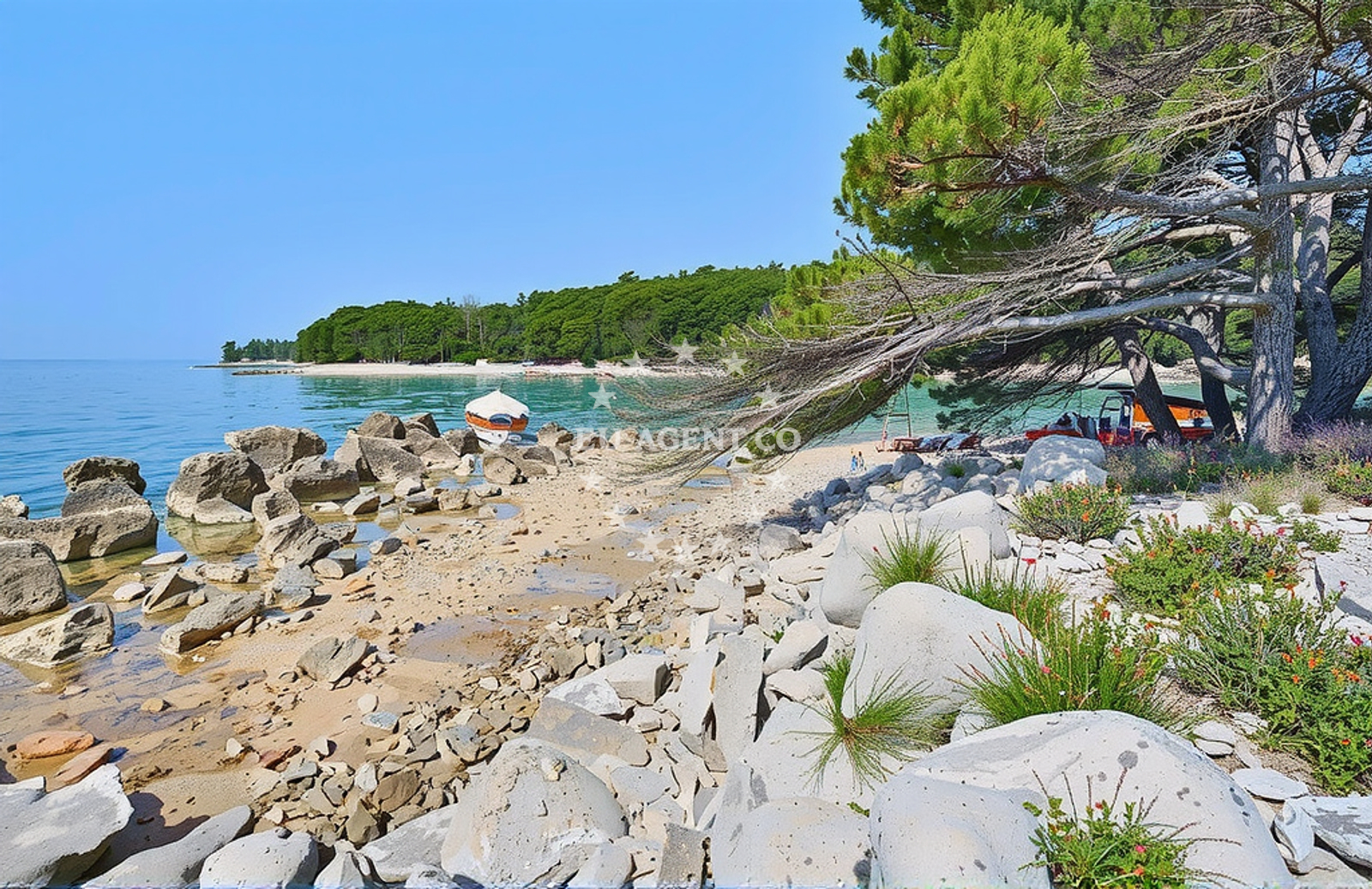 Additional view of Perna beach in Trajektna 28, Sućuraj