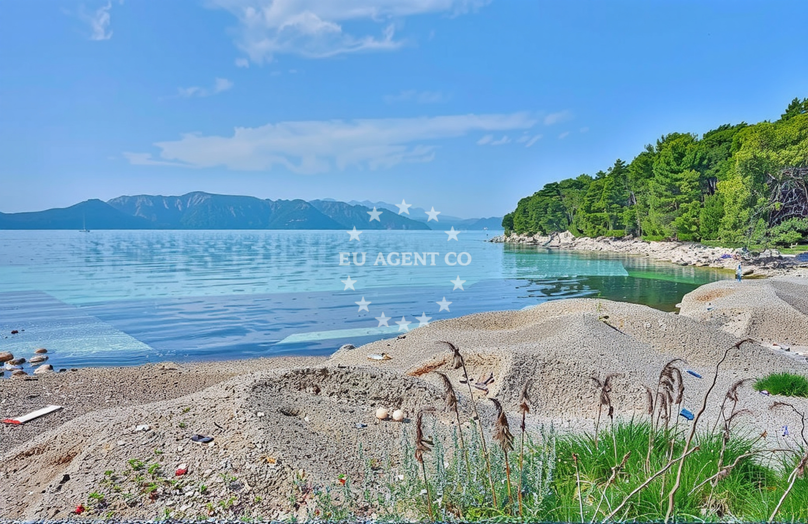Additional view of Perna beach in Trajektna 28, Sućuraj