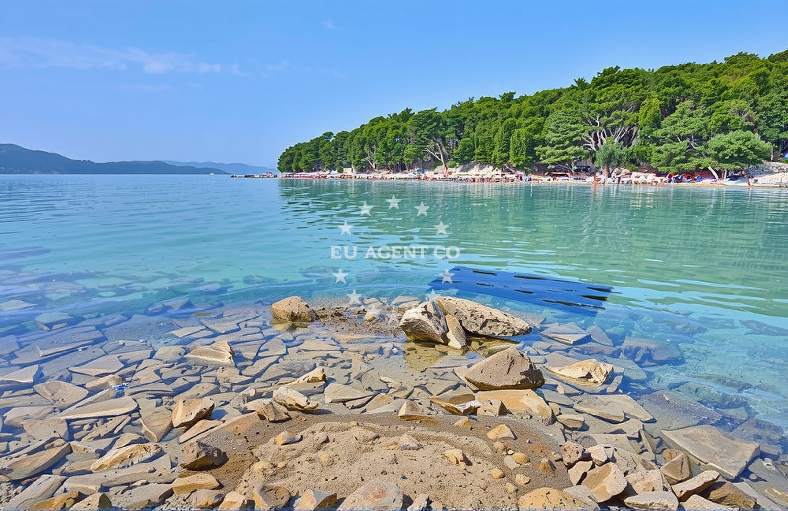 Additional view of Perna beach in Trajektna 28, Sućuraj