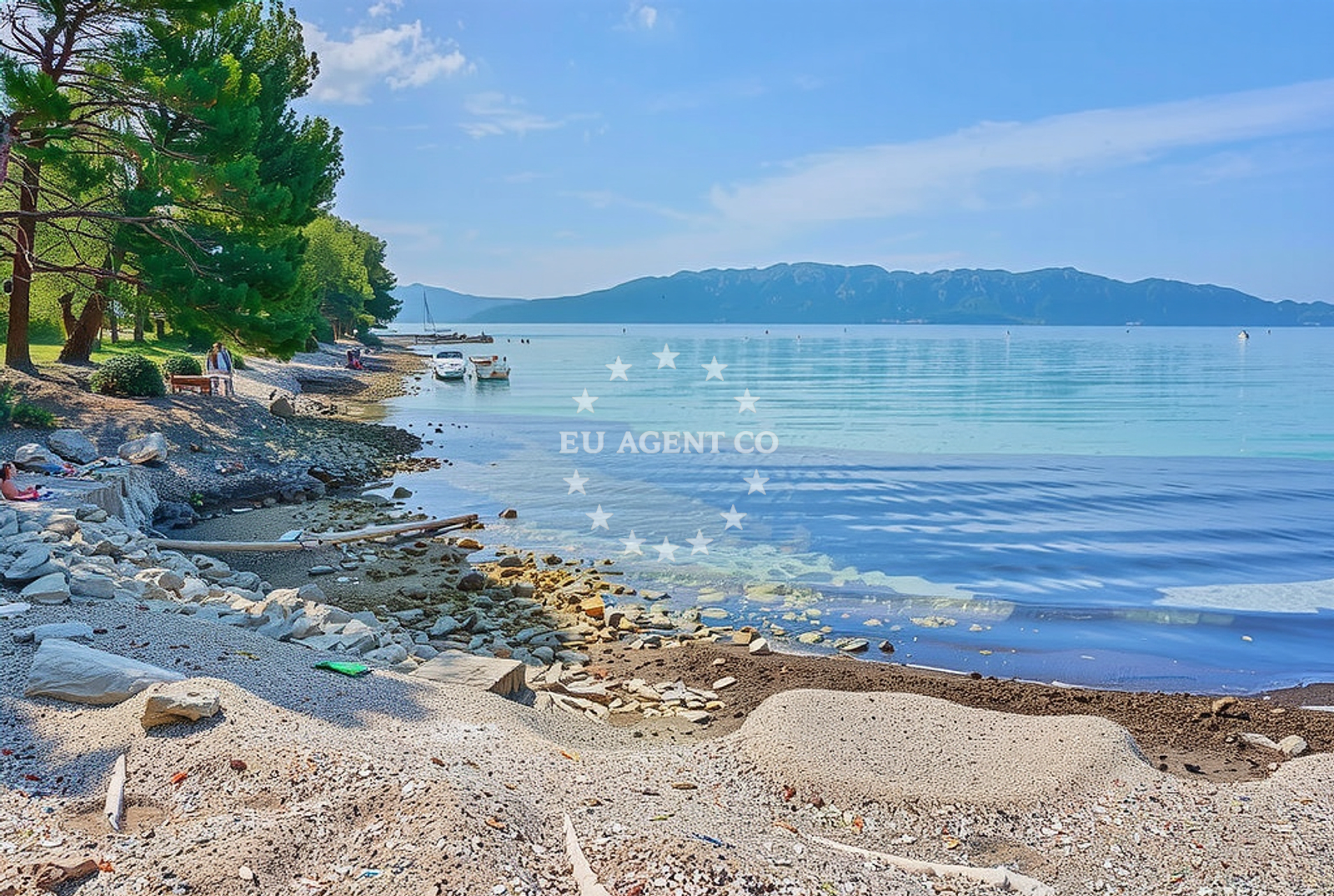 Additional view of Perna beach in Trajektna 28, Sućuraj