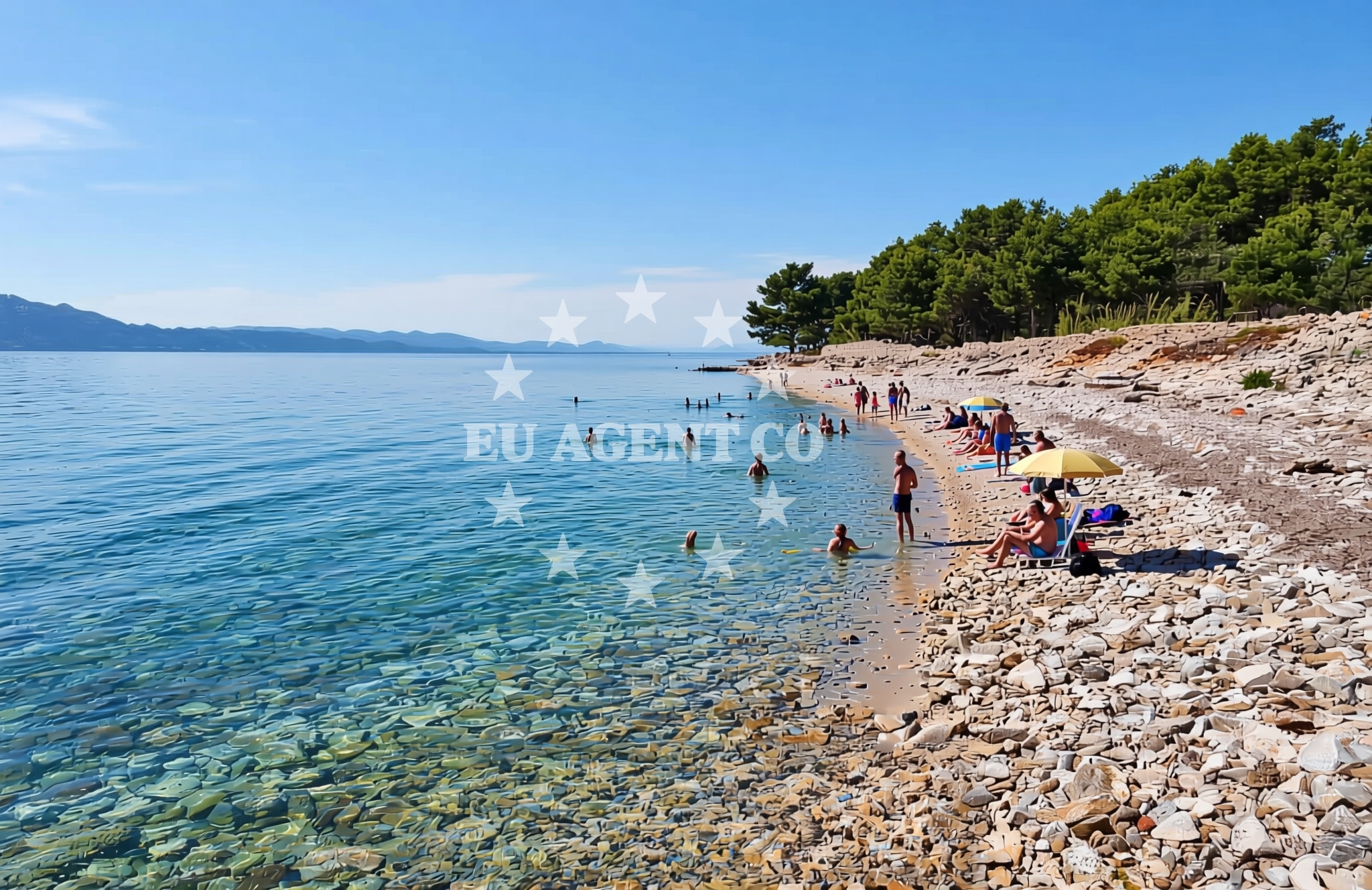 Overview of Perna istok, Sućuraj (Hvar) Beach in Perna istok