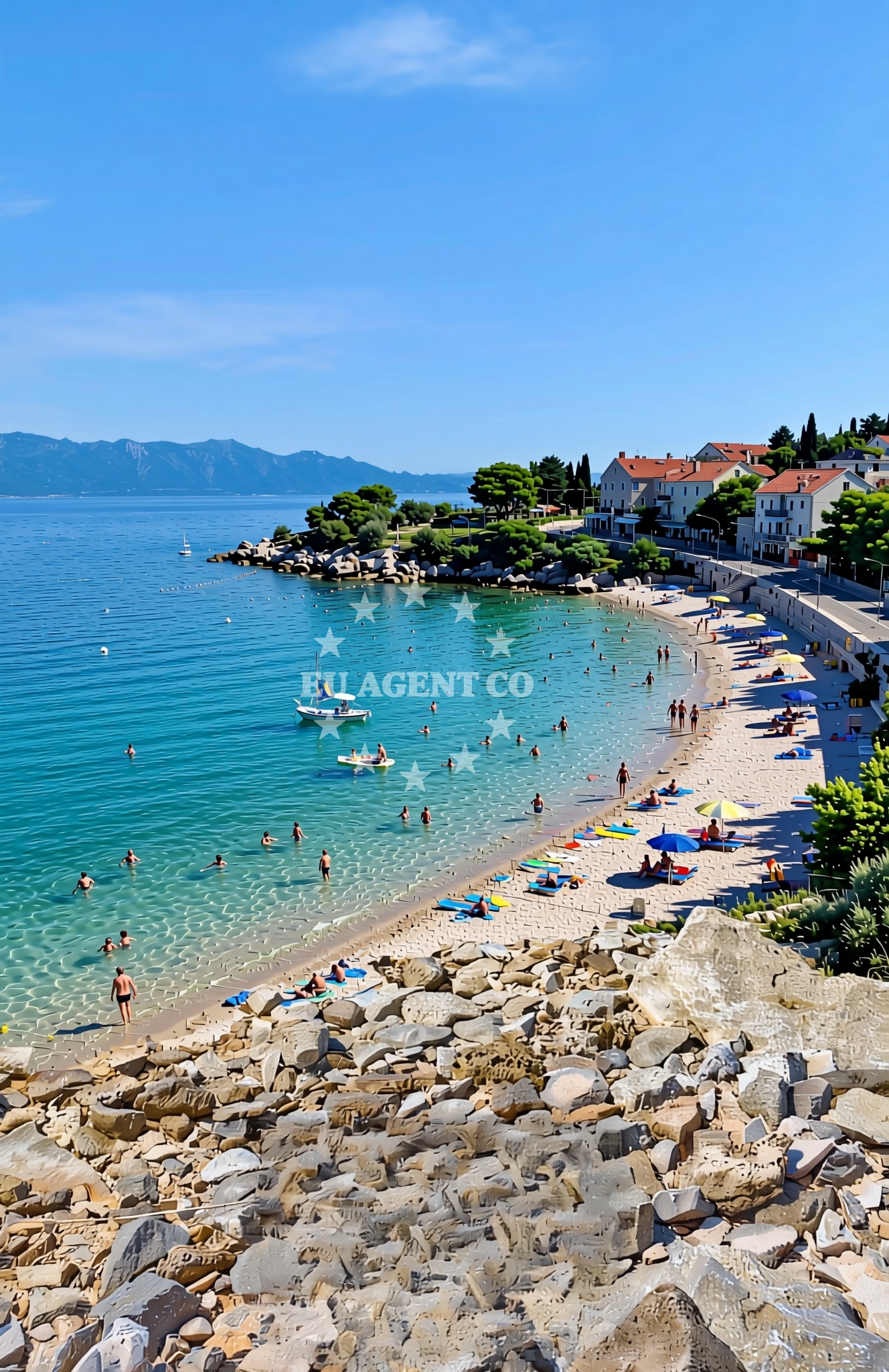 Beach facilities and surroundings at Perna istok, Sućuraj (Hvar) Beach in Perna istok