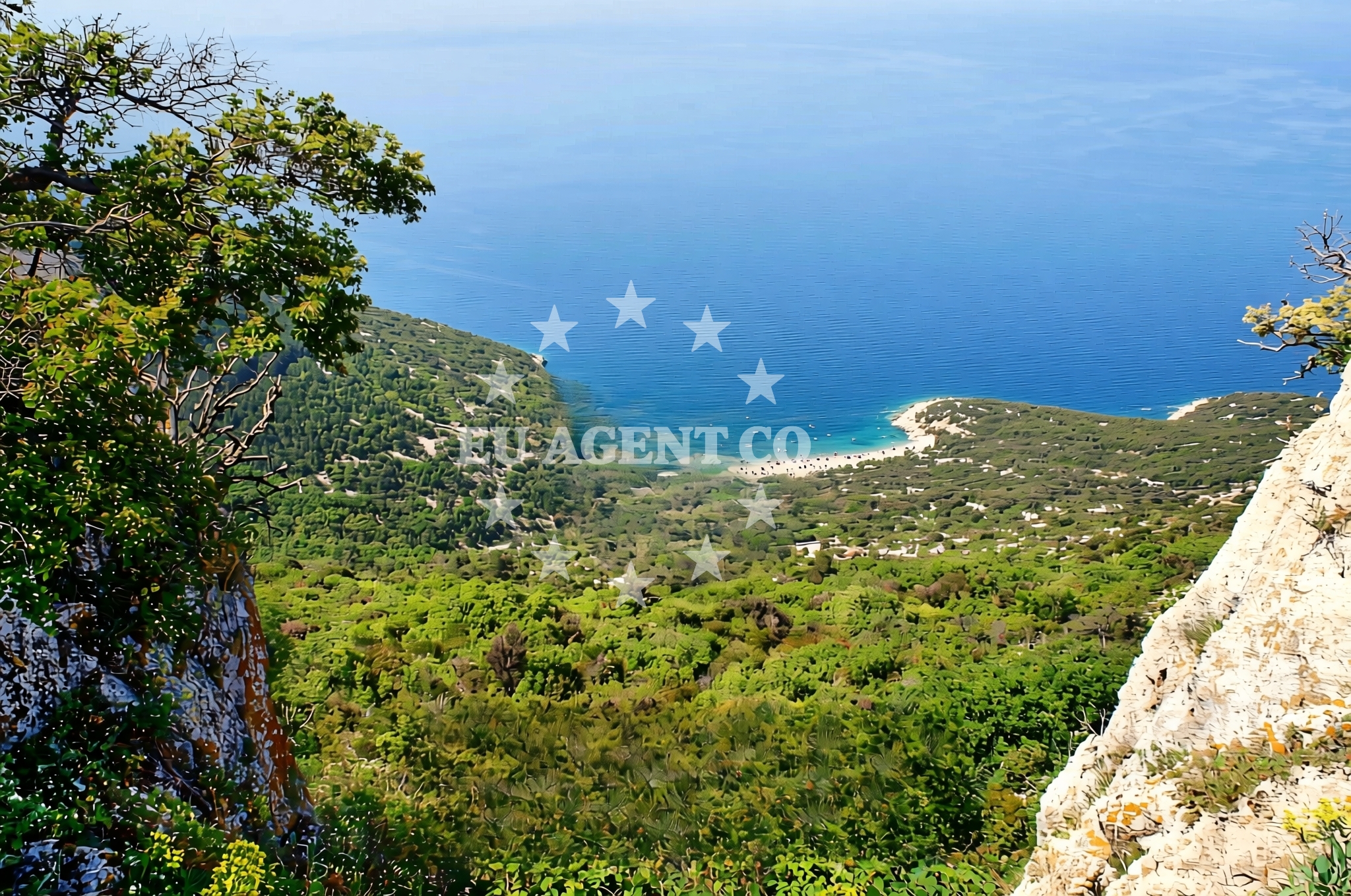 Shoreline and swimming area at Pernat (Cres): beaches and coves in Pernat (Cres)