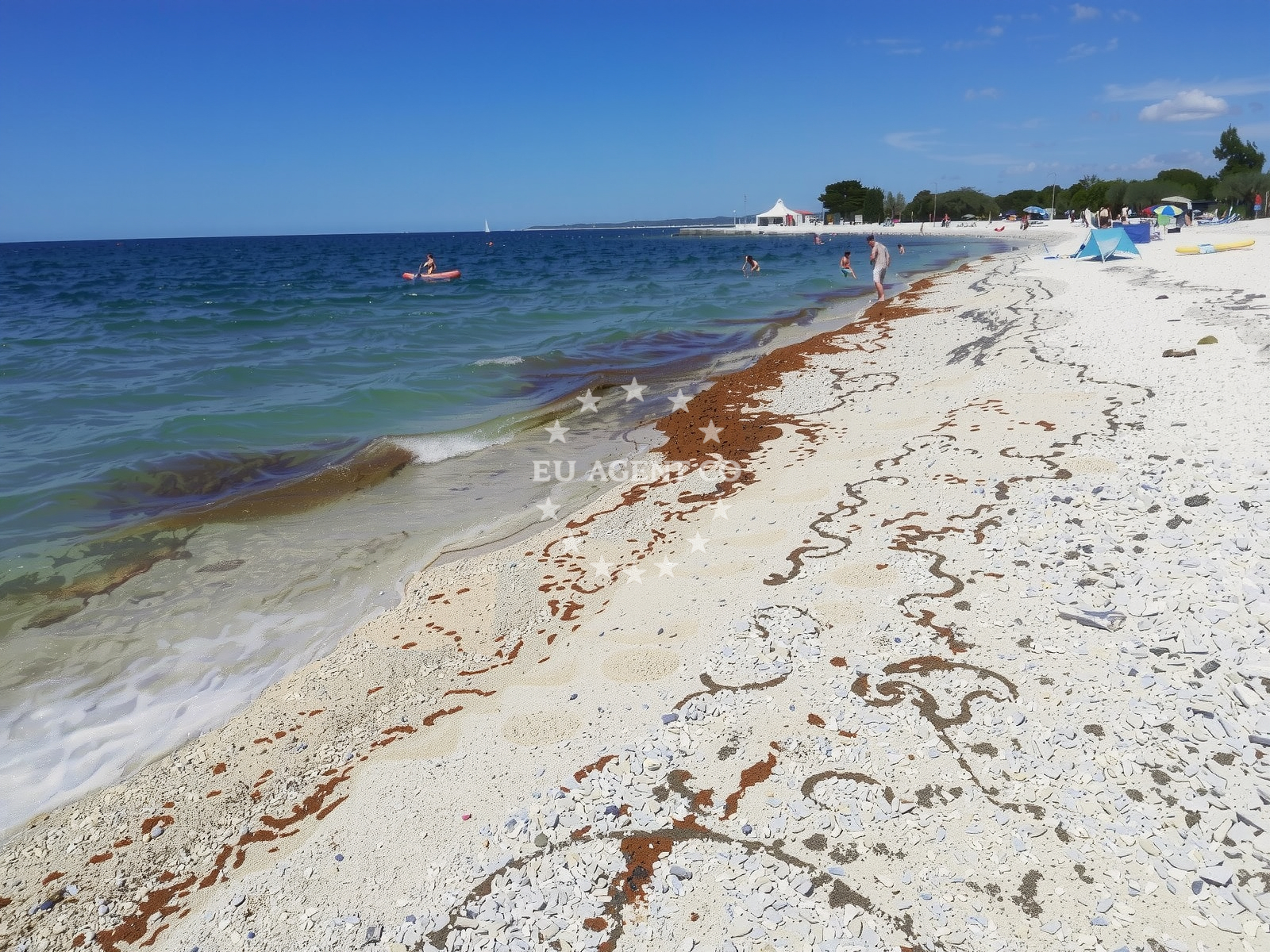 Shoreline and swimming area at Peroj beach in Peroj 1080, Peroj
