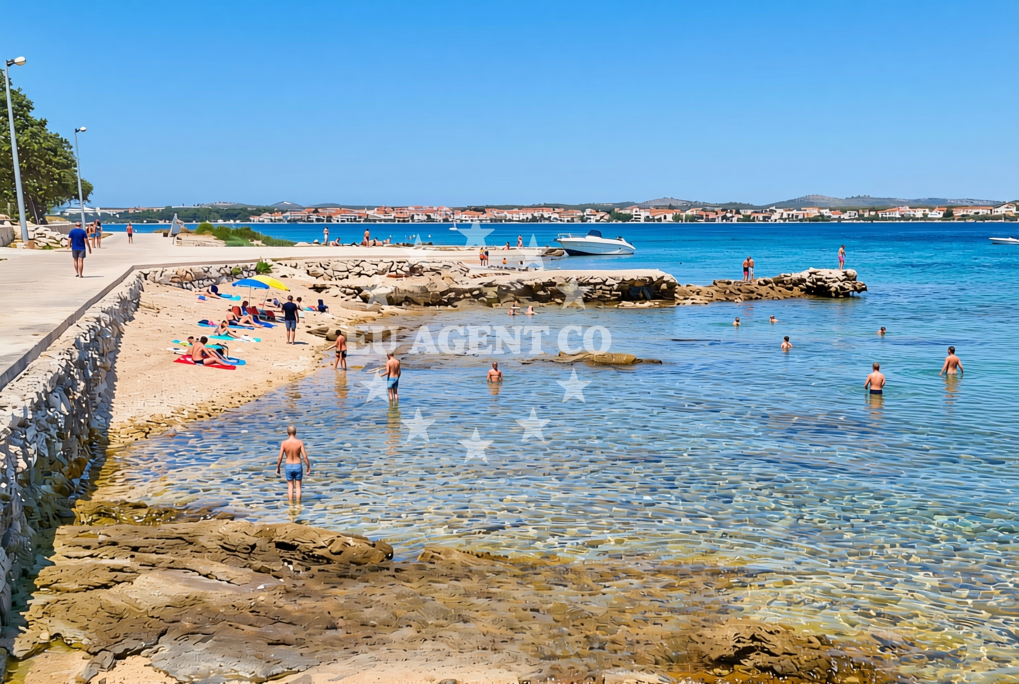 Beach facilities and surroundings at Perolin gat jug, Prvić Šepurine (Prvić) Beach in Perolin gat jug