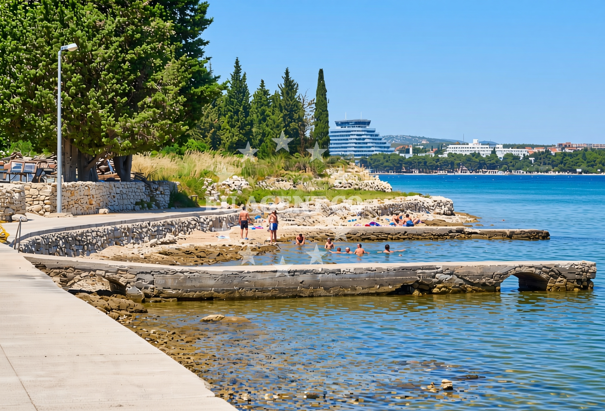 Overview of Perolin gat sjever, Prvić Šepurine (Prvić) Beach in Perolin gat sjever
