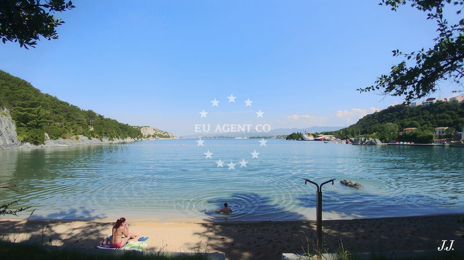 Sea and coastal view of Pesja beach in Riva pape Ivana Pavla II 7, Omišalj