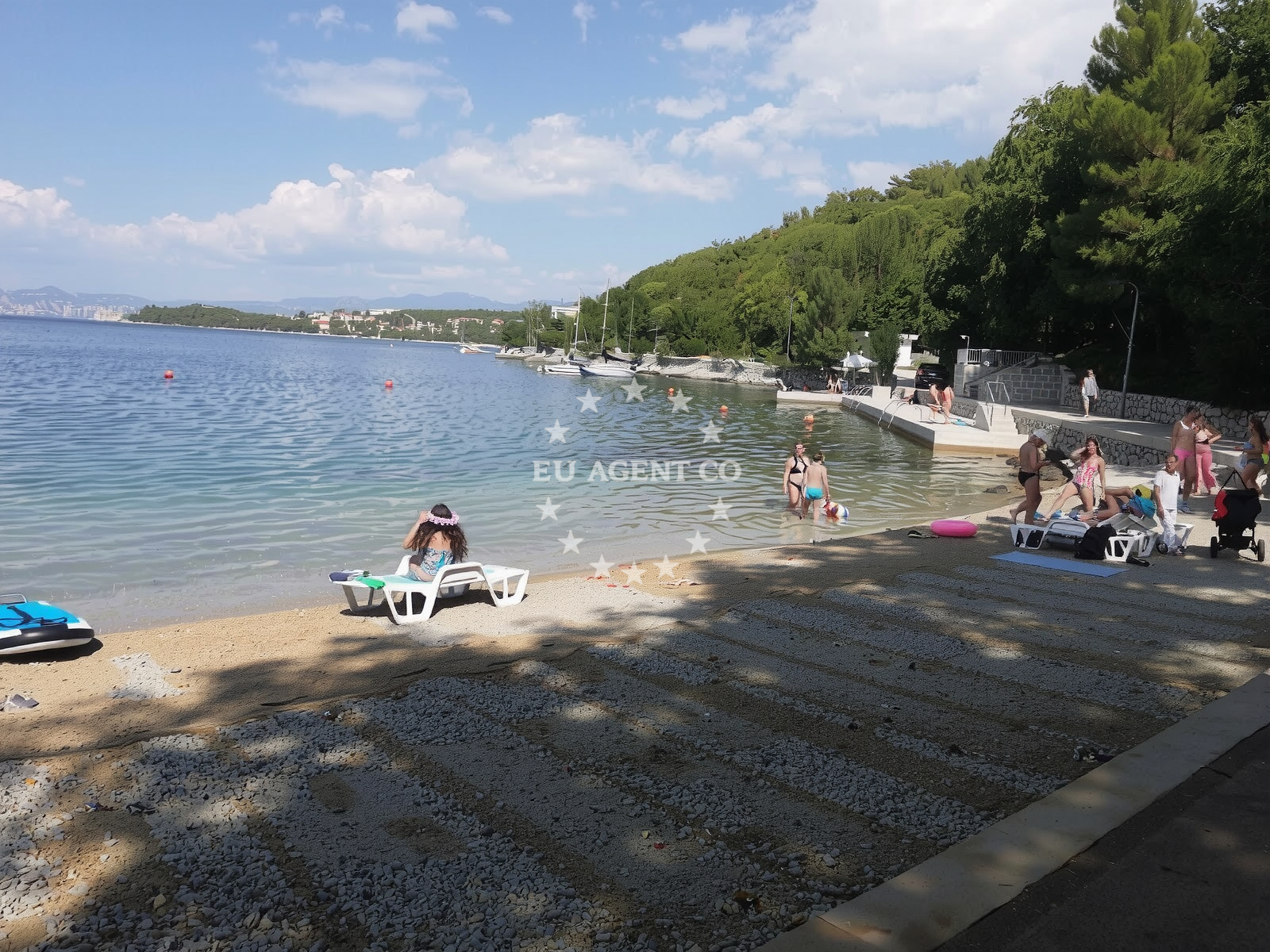 Additional view of Pesja beach in Riva pape Ivana Pavla II 7, Omišalj