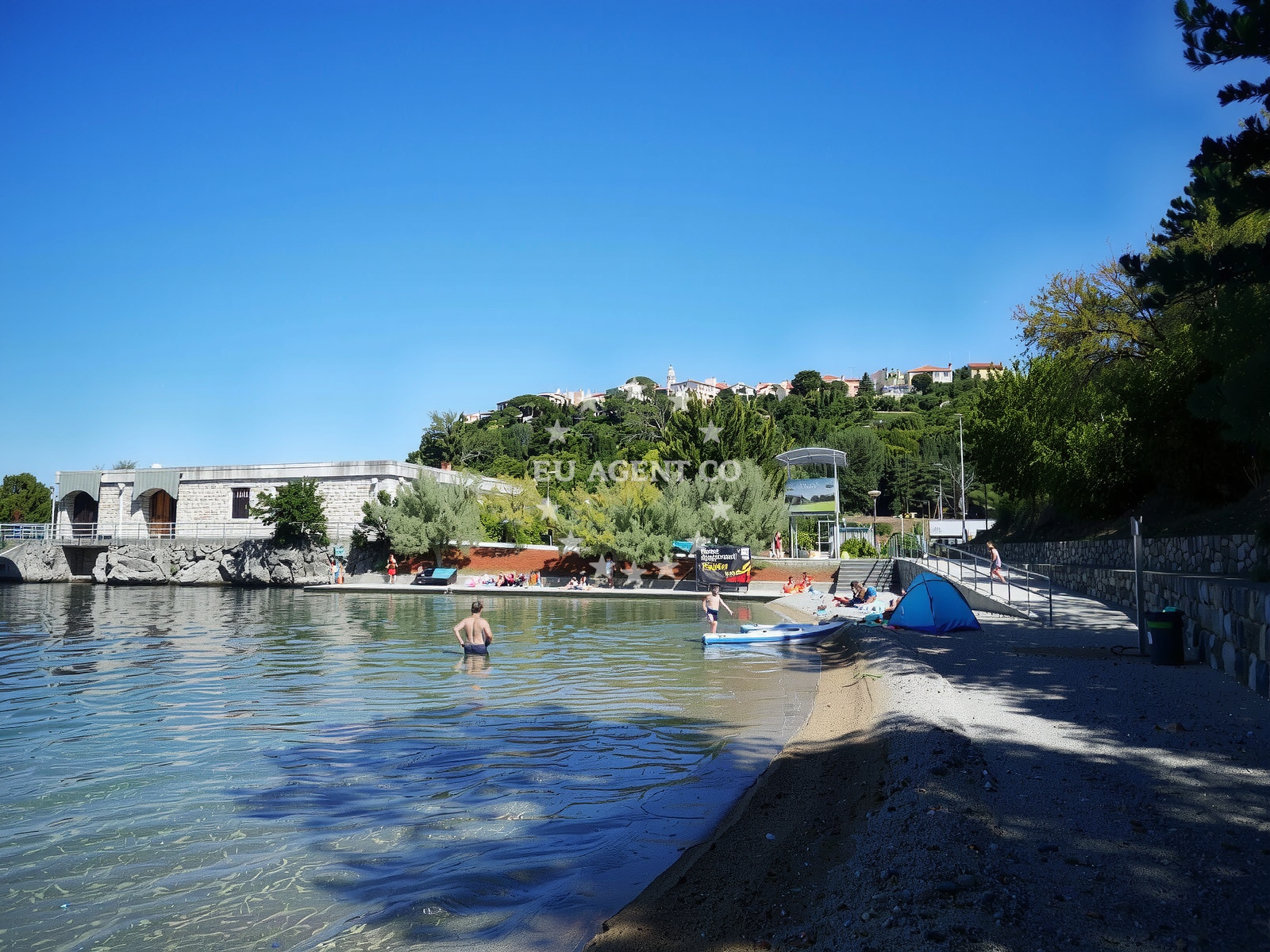 Additional view of Pesja beach in Riva pape Ivana Pavla II 7, Omišalj