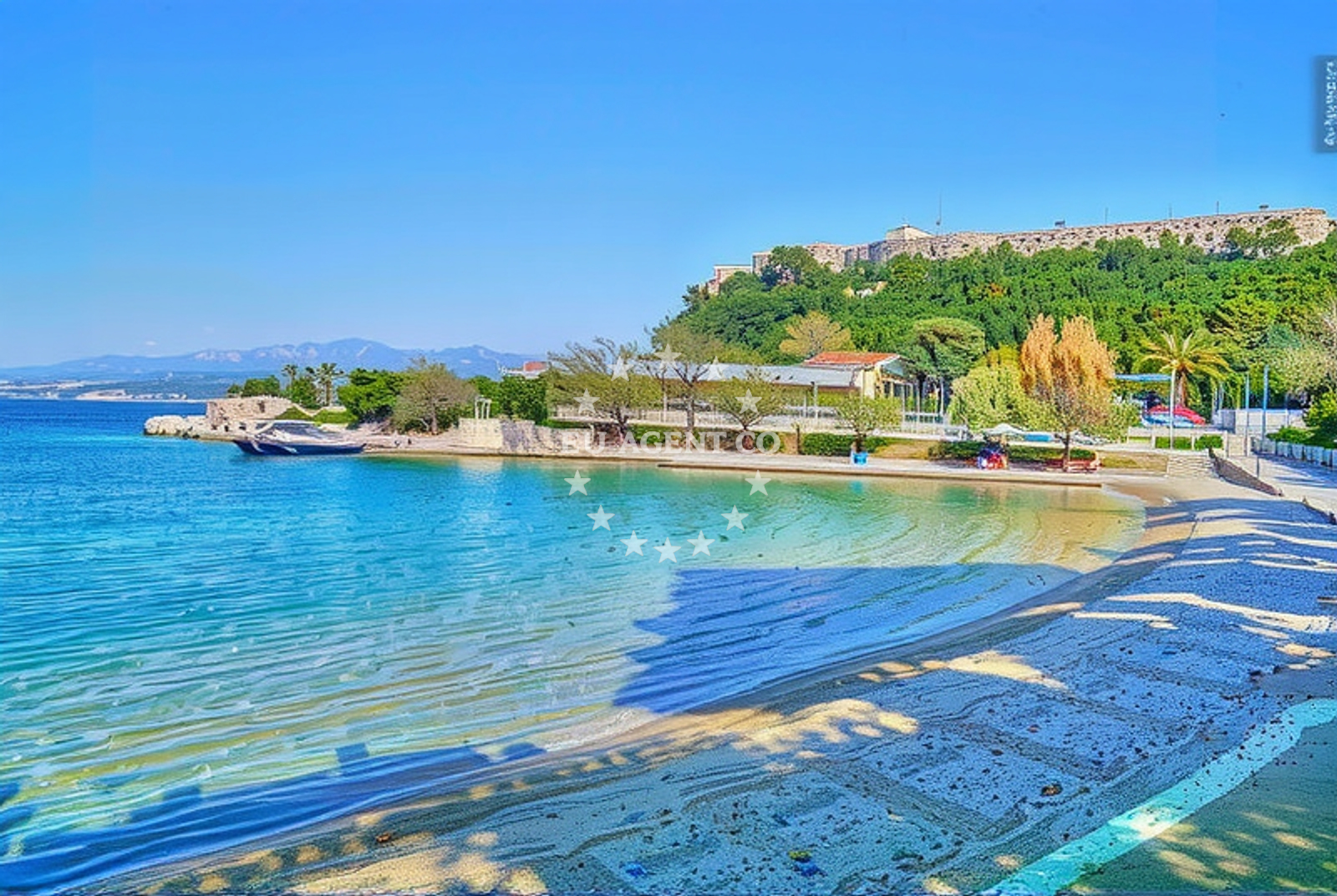 Additional view of Pesja beach in Riva pape Ivana Pavla II 7, Omišalj