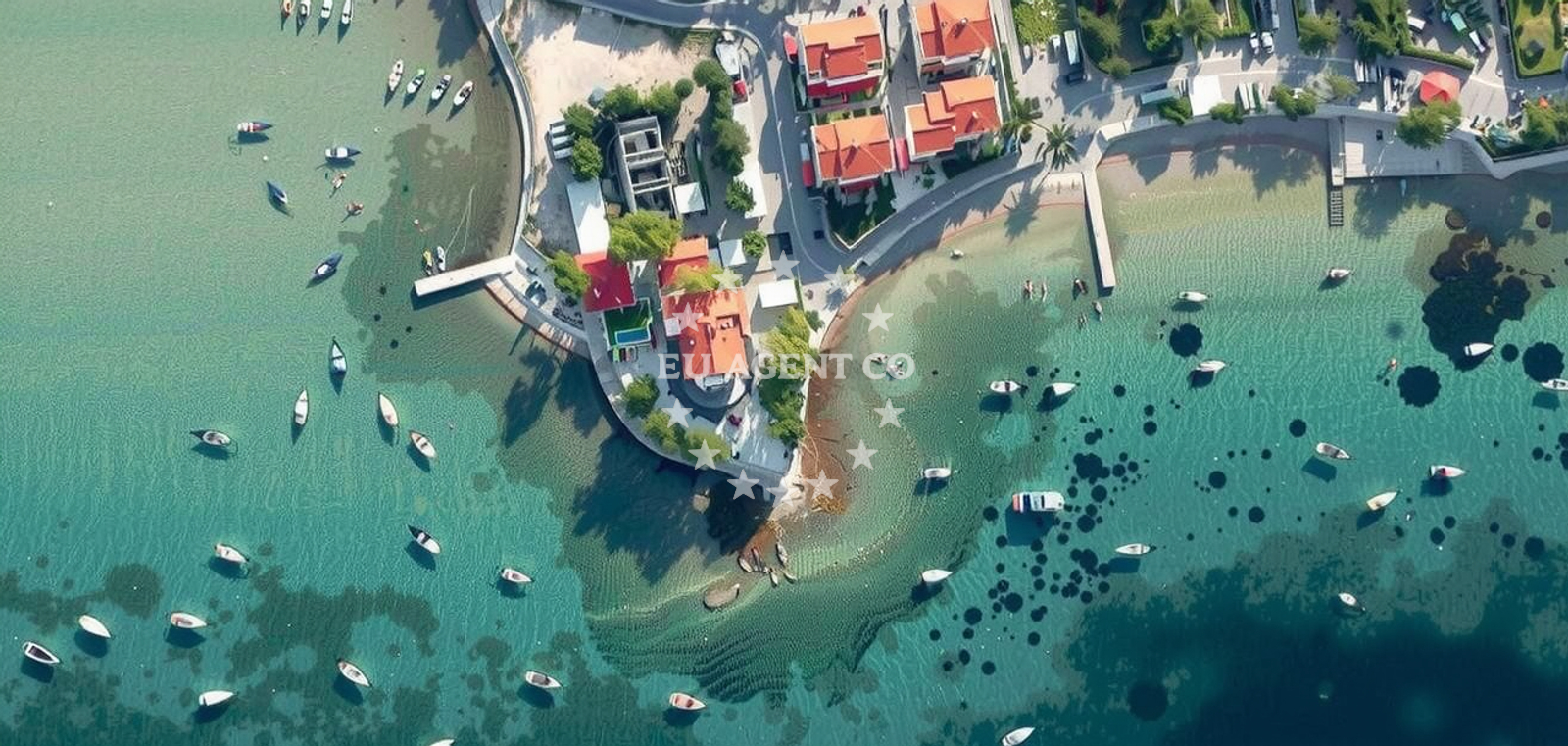 Beach facilities and surroundings at Petrac beach in 598 Banjol, Rab
