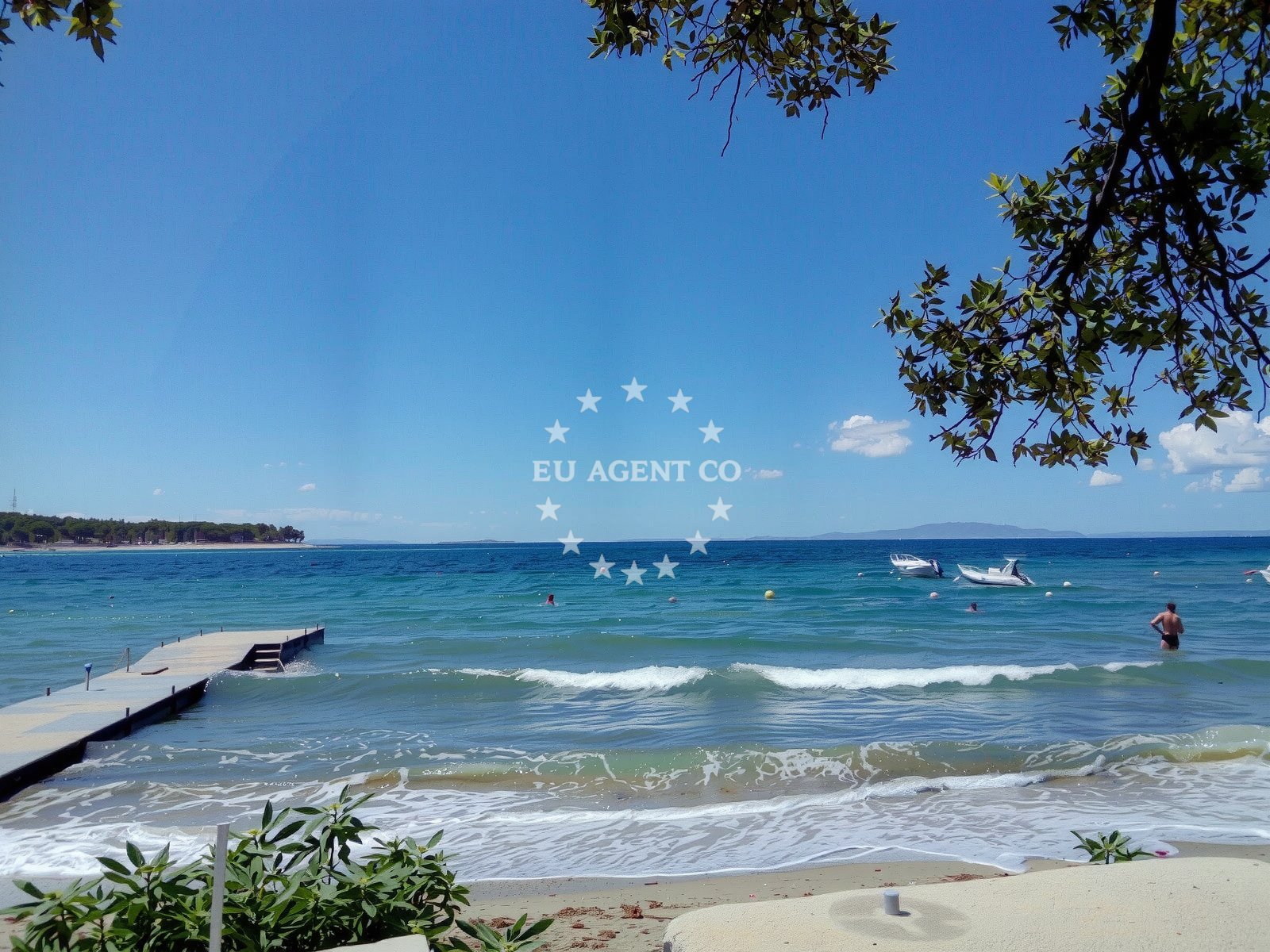 Additional view of Petrac beach in 598 Banjol, Rab