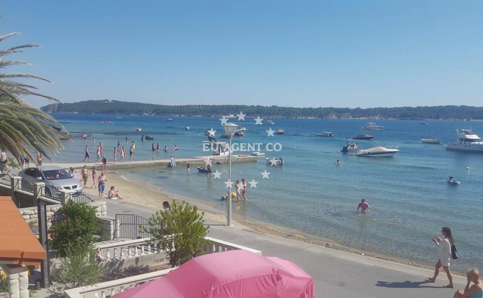 Additional view of Petrac beach in 598 Banjol, Rab