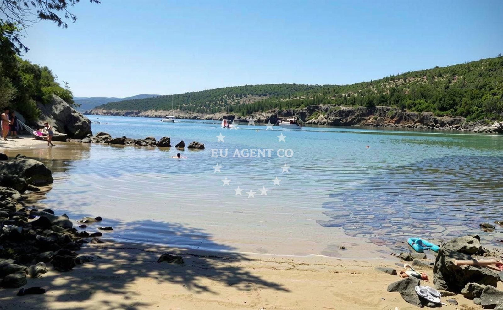 Additional view of Petrina beach in 172A Risika, Risika