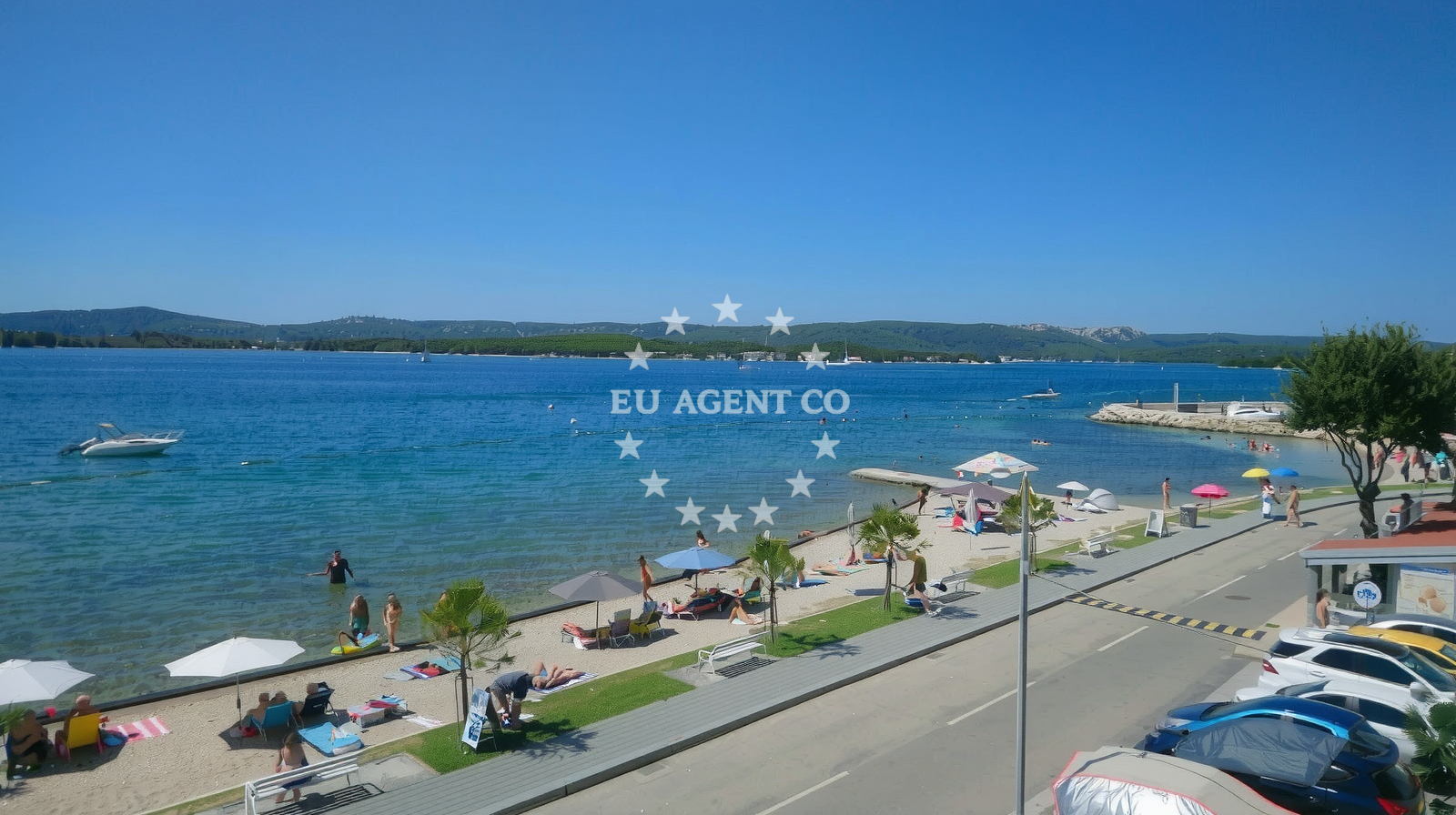 Overview of Philip beach II in 11 Kralja Zvonimira, Turanj