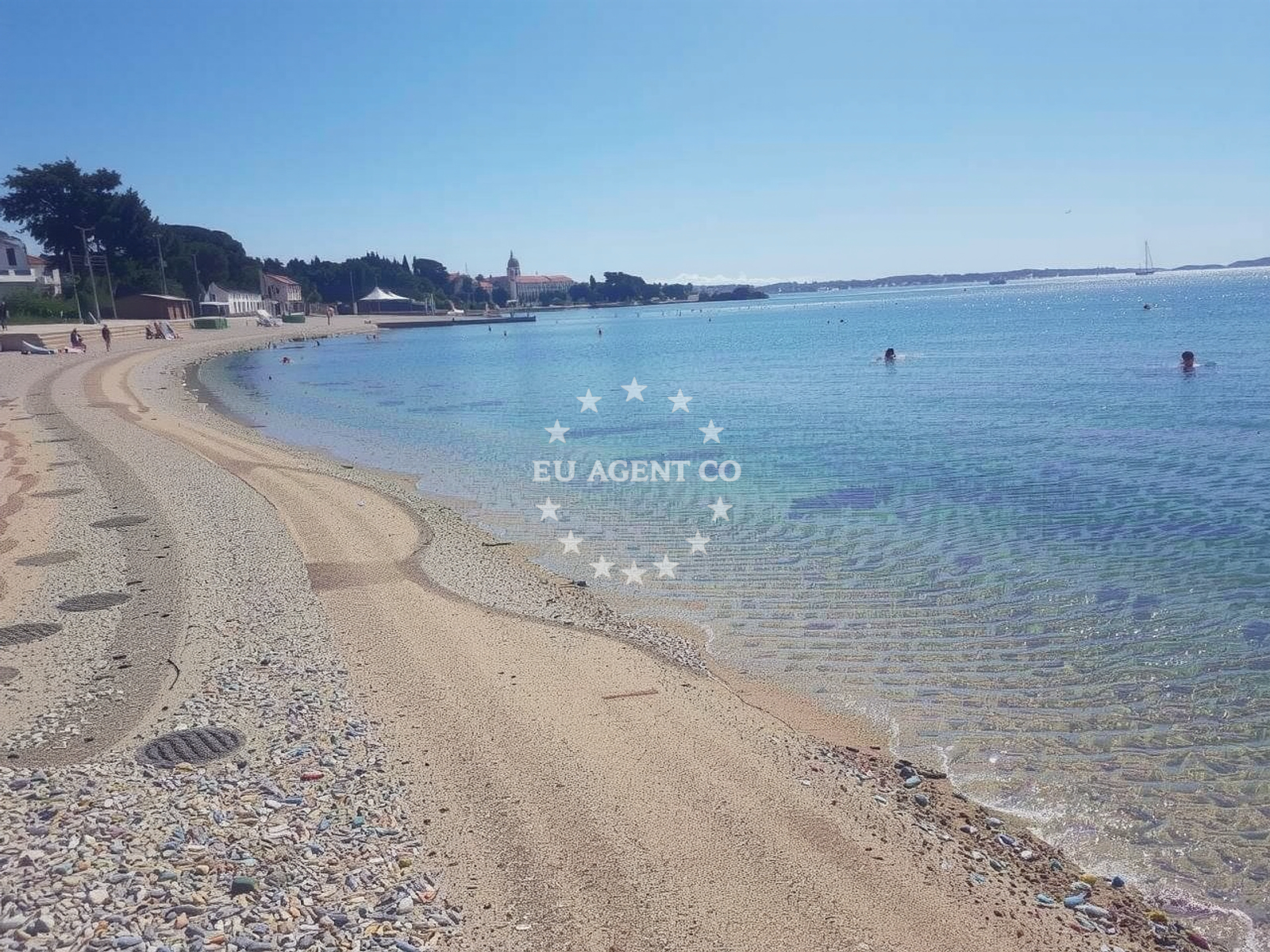 Shoreline and swimming area at Philip beach II in 11 Kralja Zvonimira, Turanj
