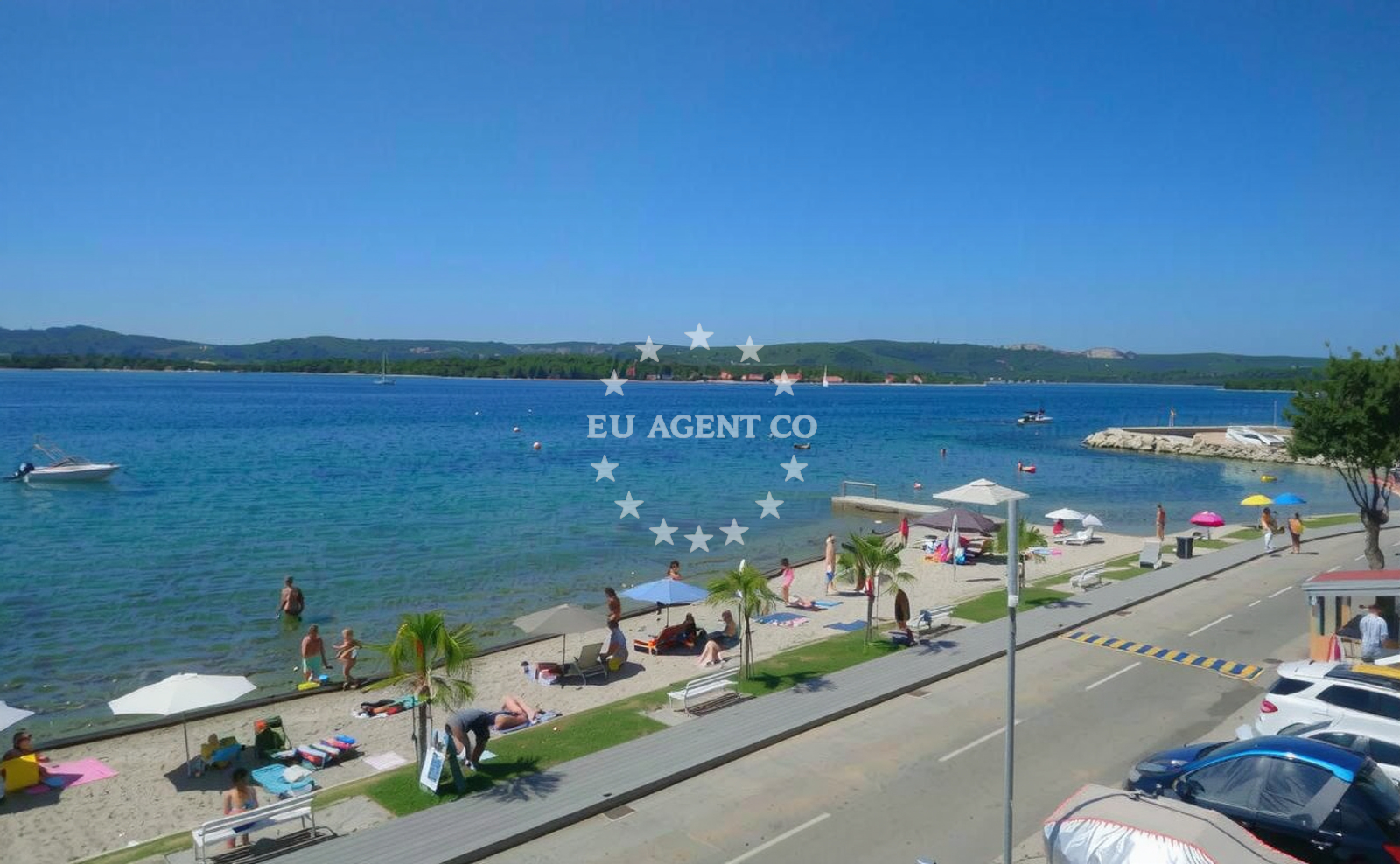 Beach facilities and surroundings at Philip beach II in 11 Kralja Zvonimira, Turanj