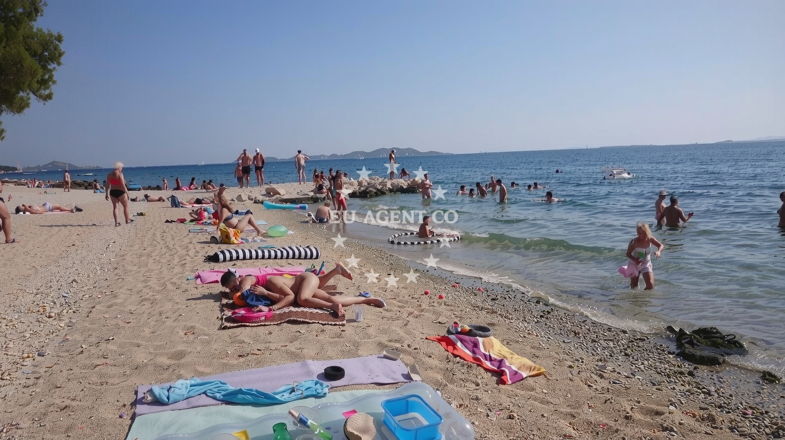 Additional view of Pilatusha beach in Ulica Brune Bušića 43 , Pakoštane