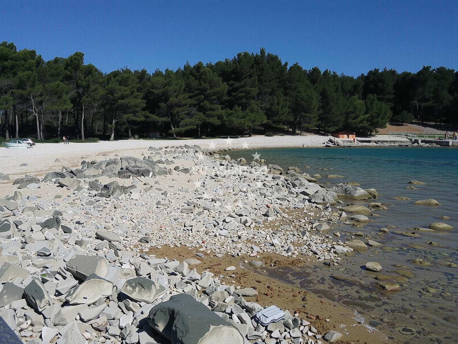 Beach facilities and surroundings at Pilatusha beach II in Crvena Luka 1, Biograd na Moru