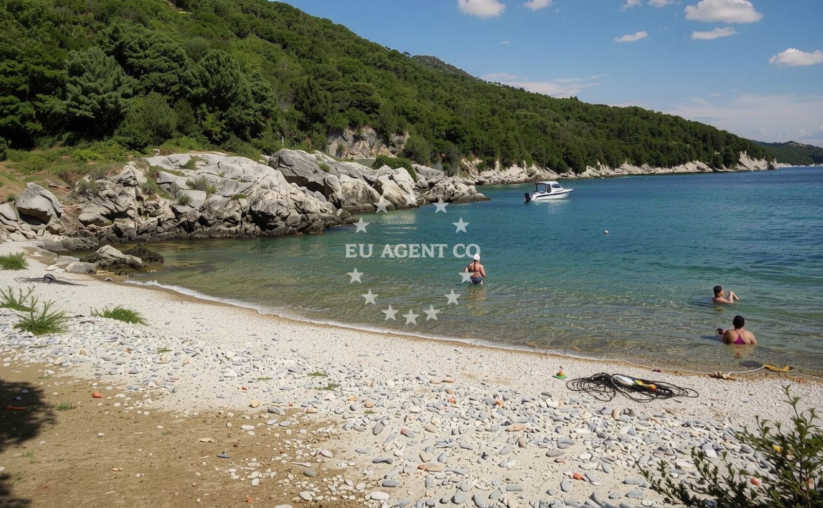 Additional view of Pinezici beach in Bok od Brozica 100, Vrh, Krk