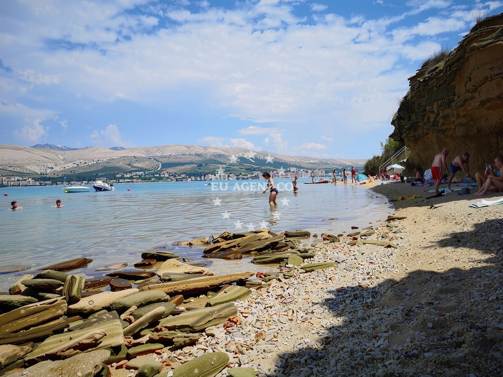 Sea and coastal view of Pirka beach in Ulica Marina Držića 20, Pag