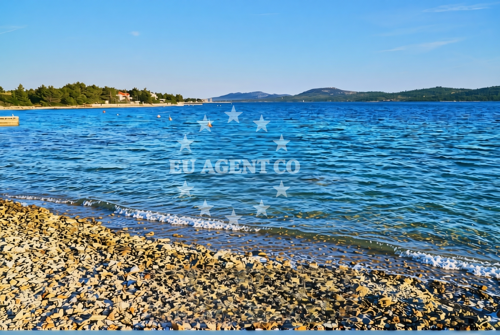 Shoreline and swimming area at Pirovac: beaches and coves (6) in Pirovac