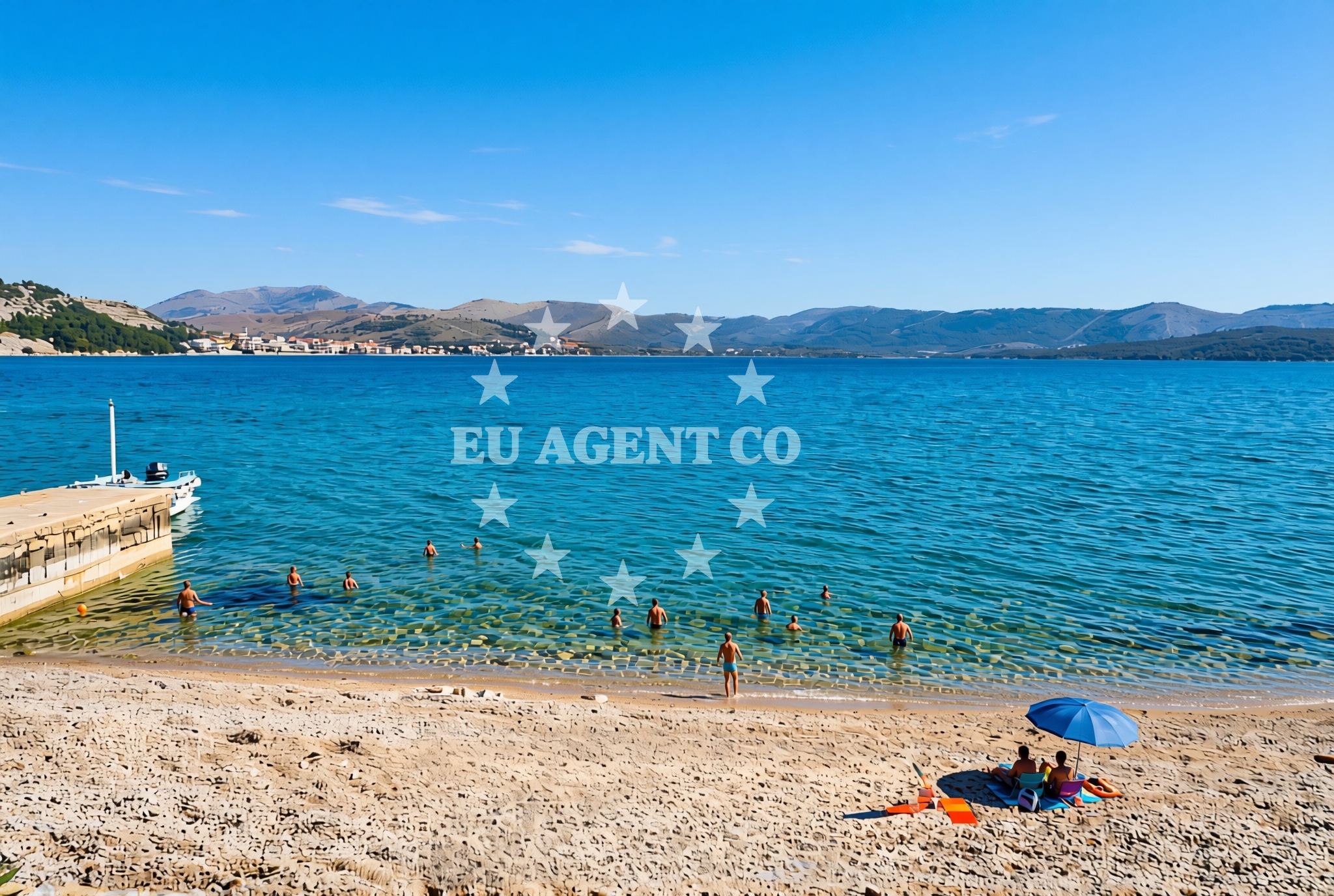 Beach facilities and surroundings at Pisak, Krapanj (Krapanj) Beach in Pisak