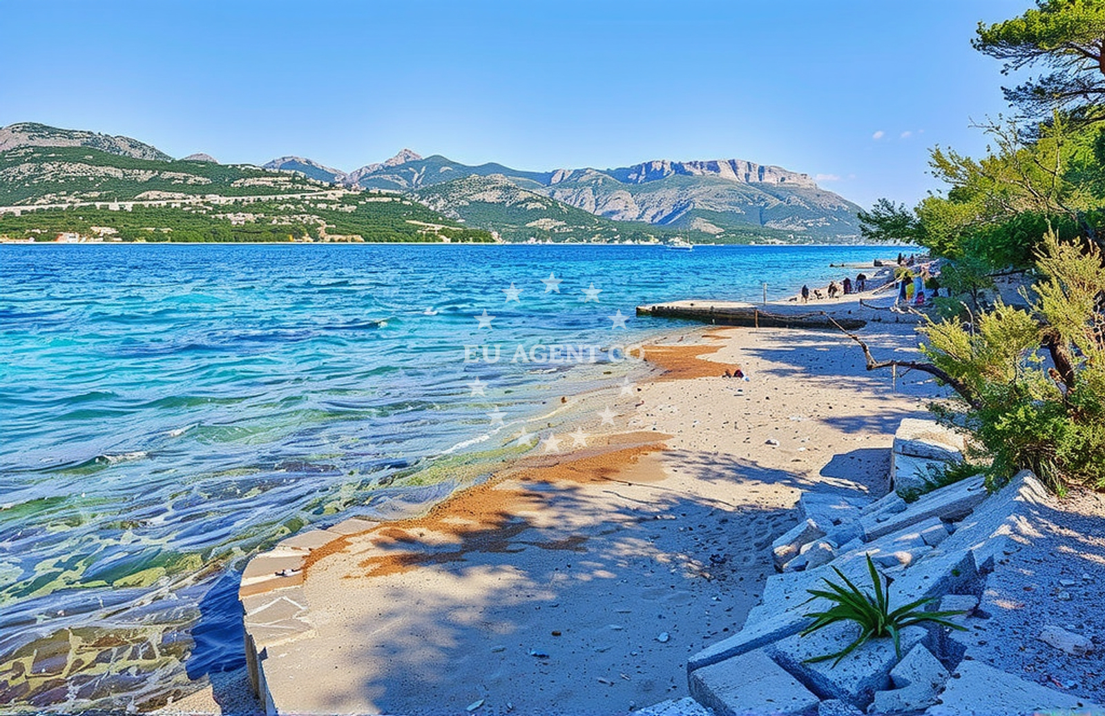 Additional view of Piske beach