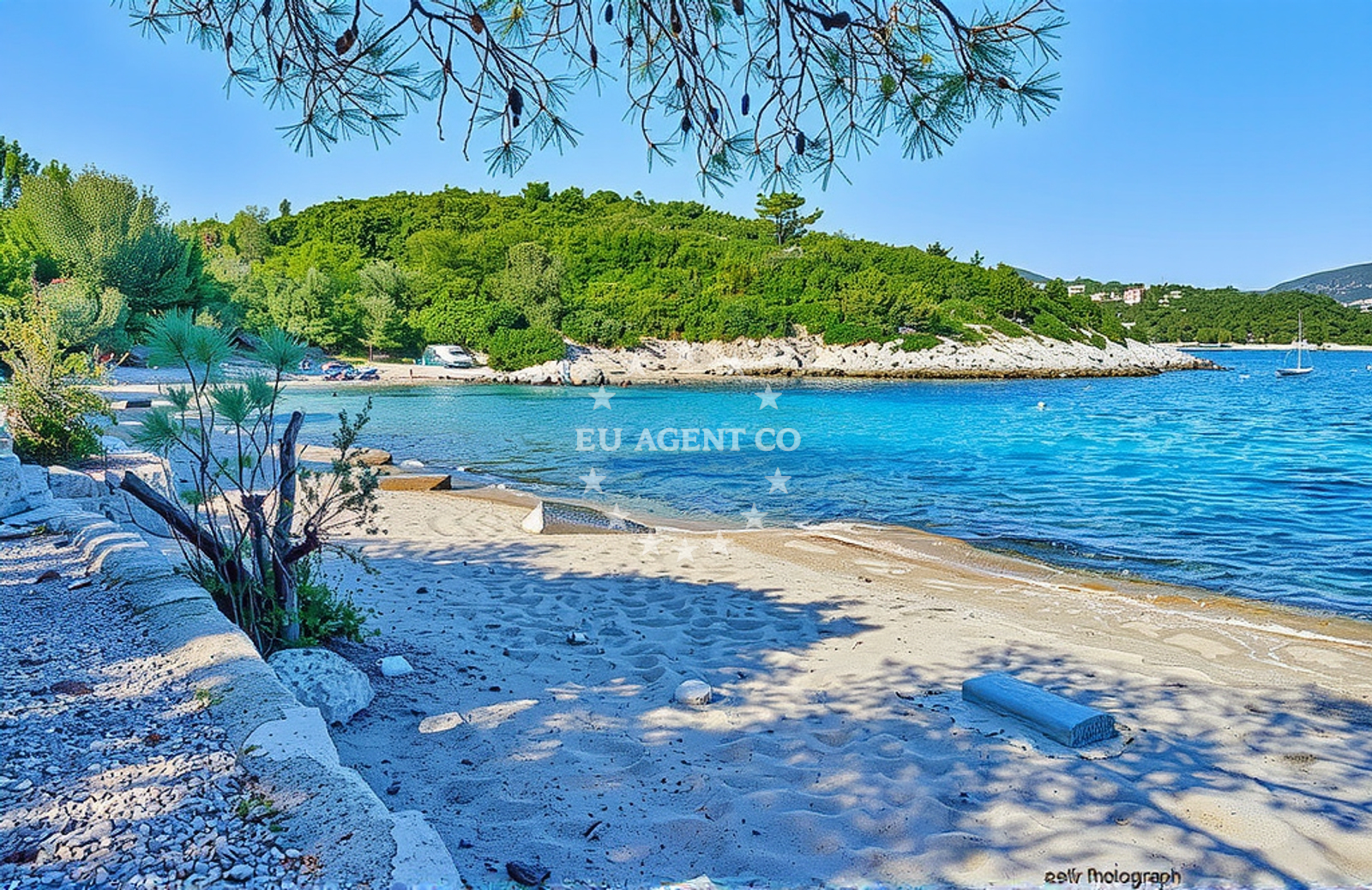 Additional view of Piske beach