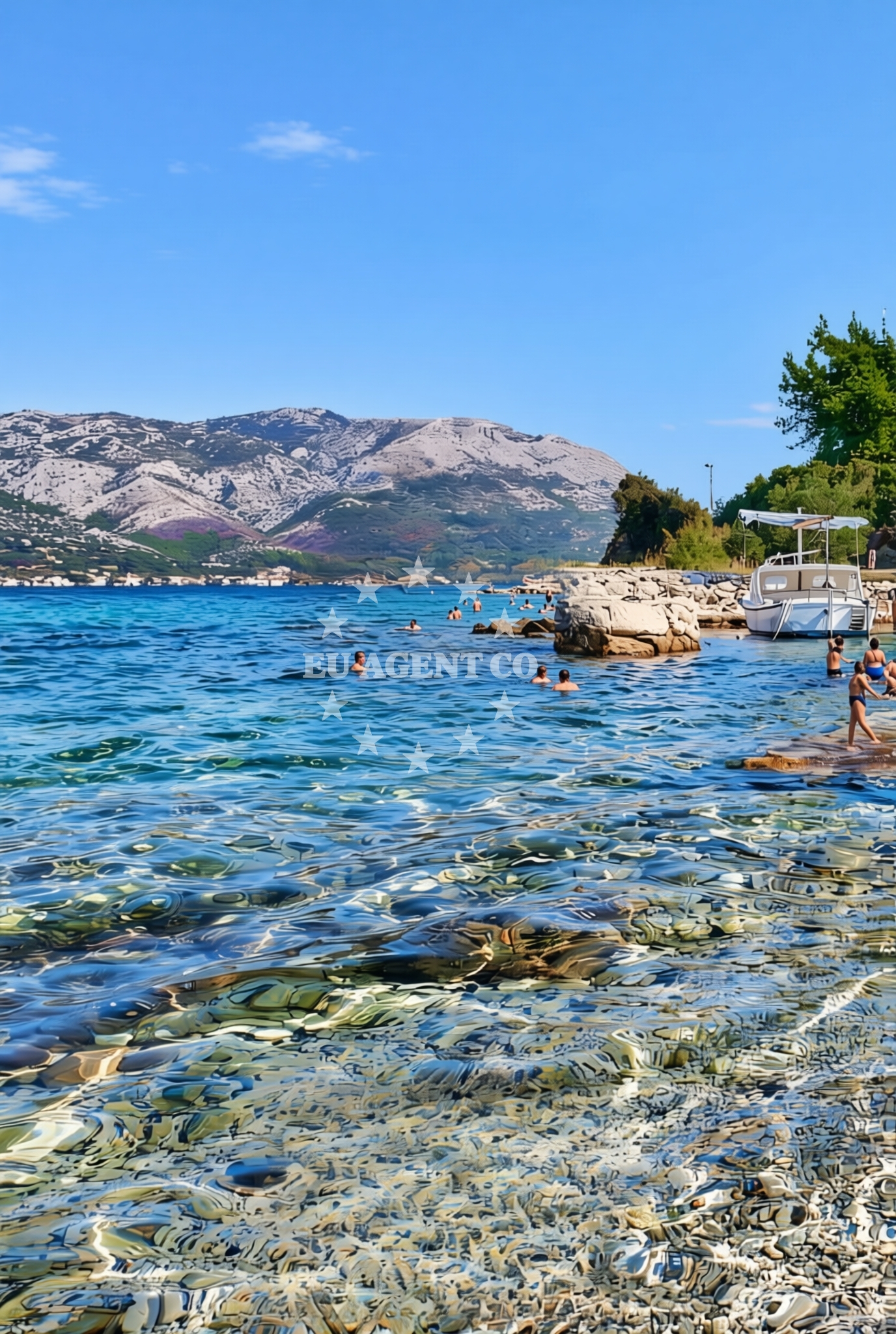 Beach facilities and surroundings at Piske, Pupnat (Korčula) Beach in Piske