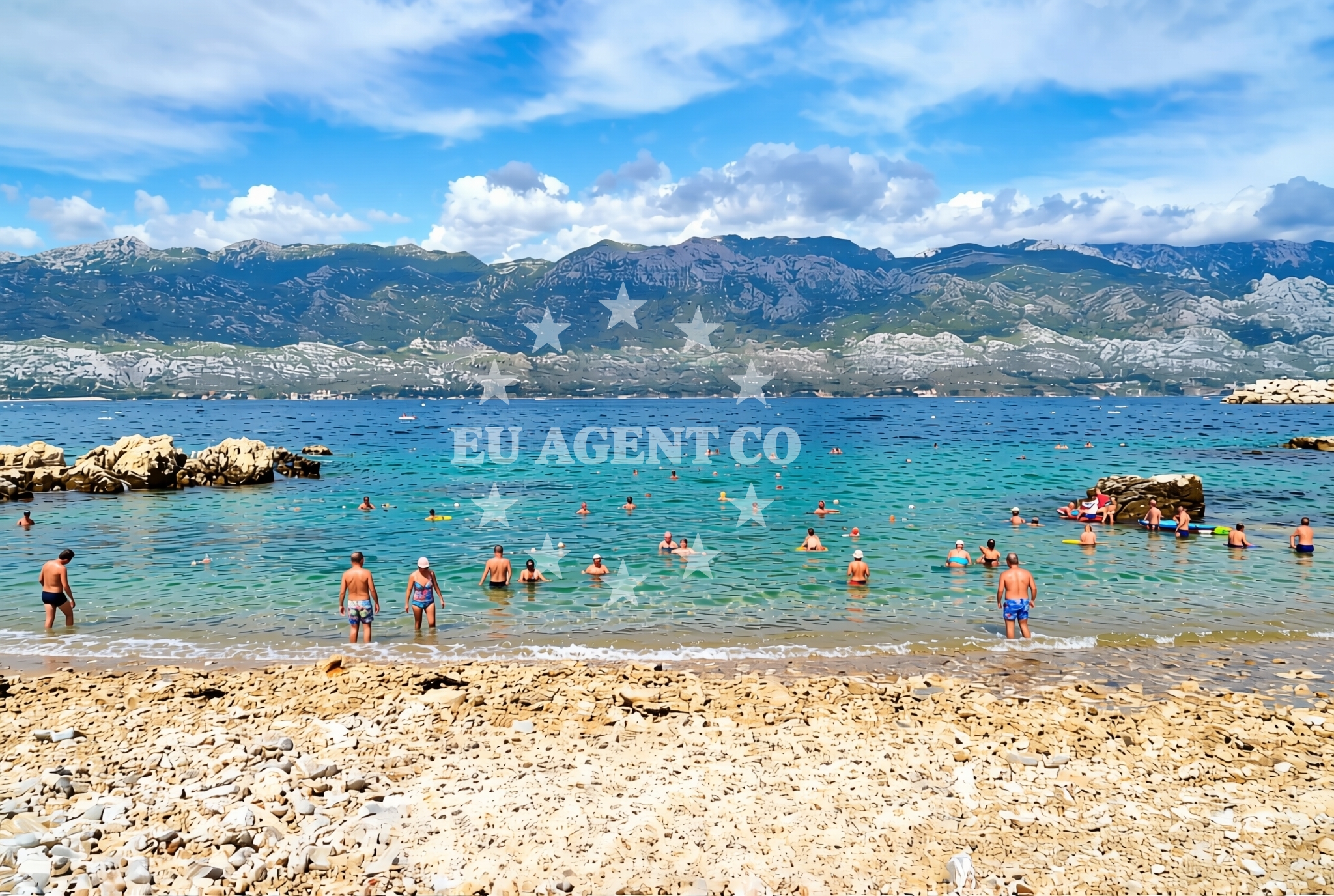 Beach facilities and surroundings at Pježavac, Ražanac Beach in Pježavac