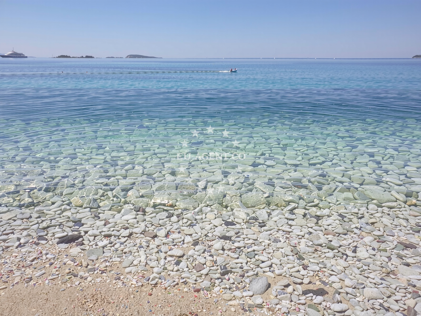 Sea and coastal view of Plat beach in Plat 18, Mlini
